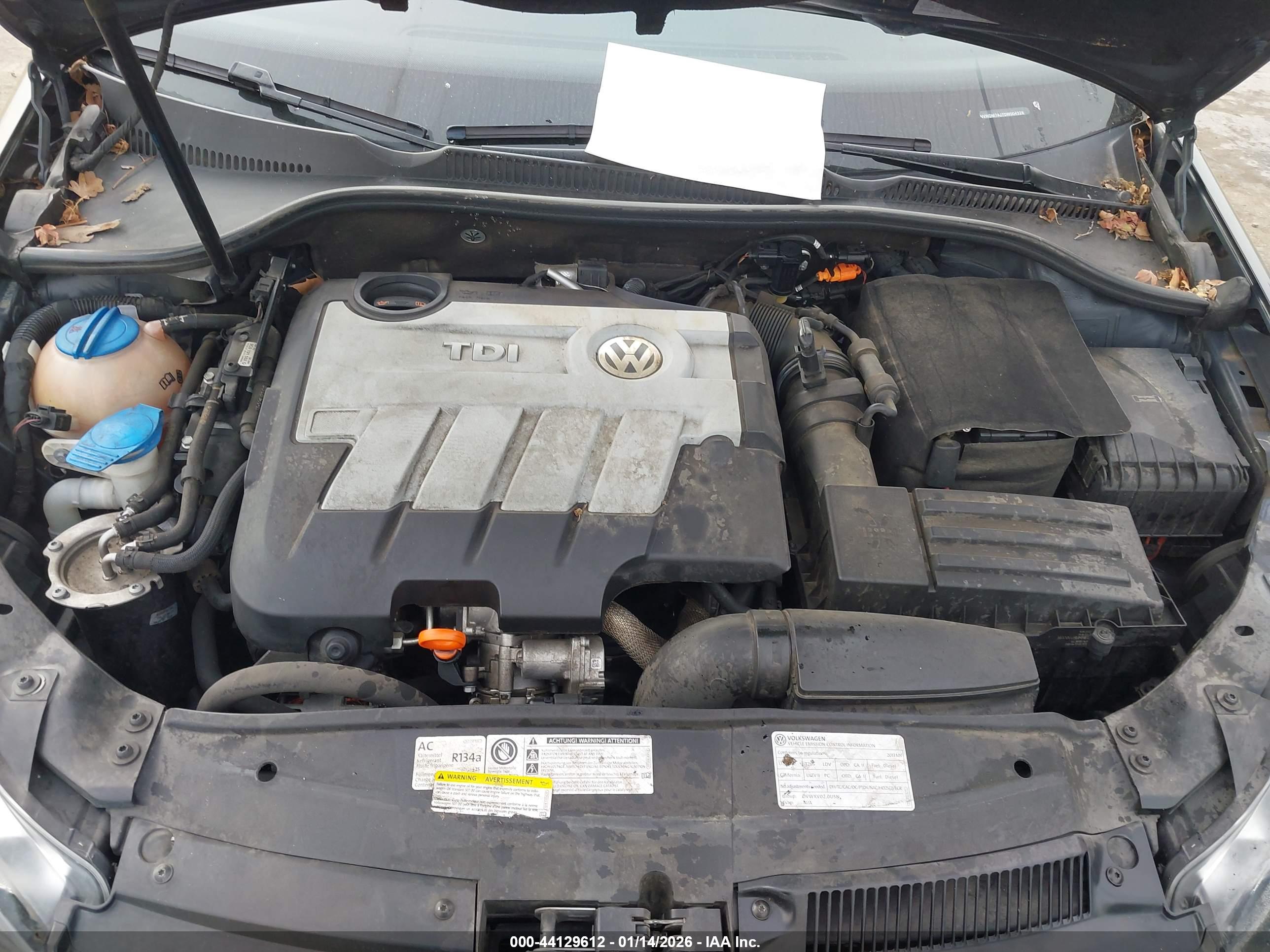 VOLKSWAGEN GOLF image 10