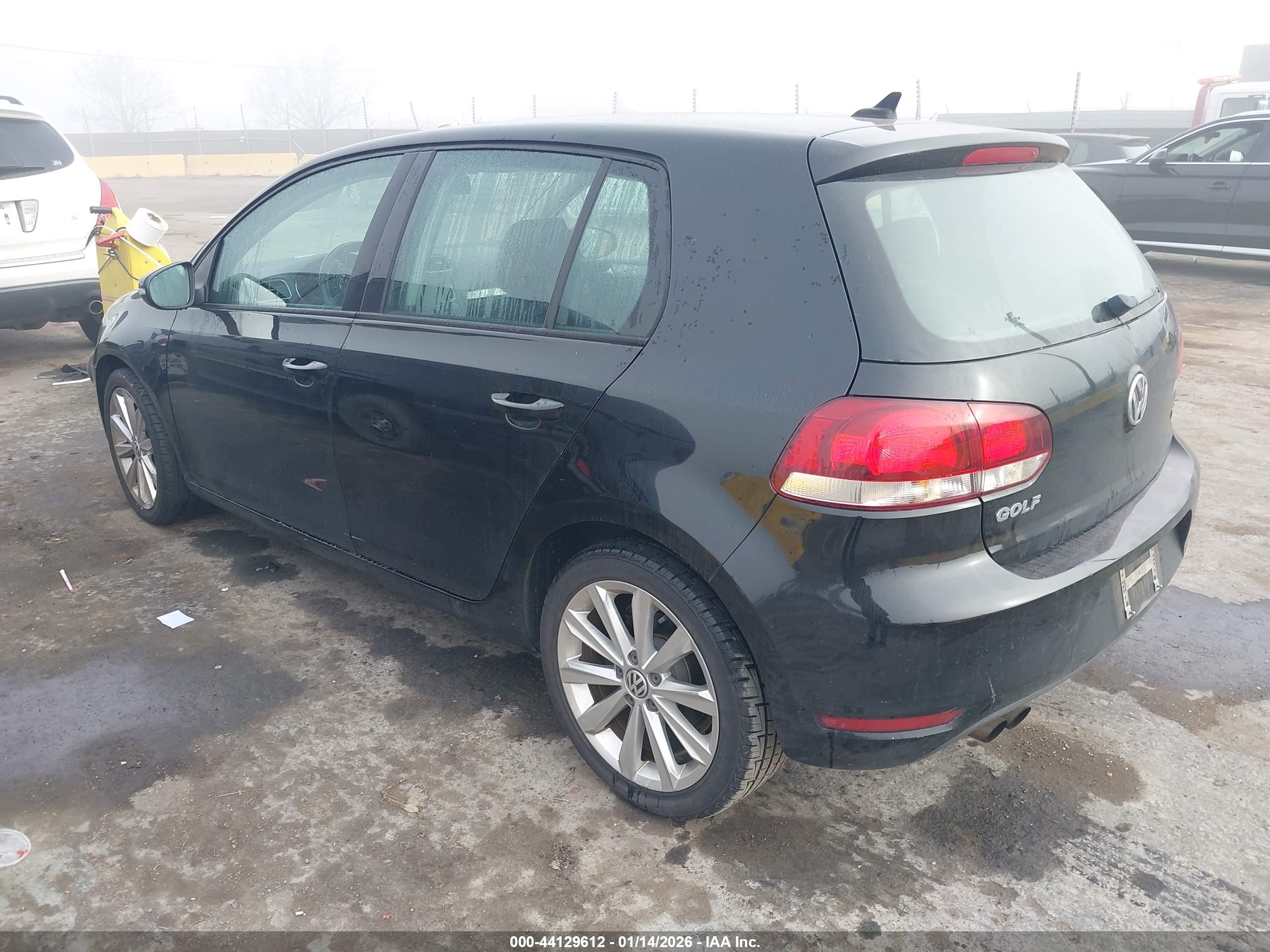 VOLKSWAGEN GOLF image 3