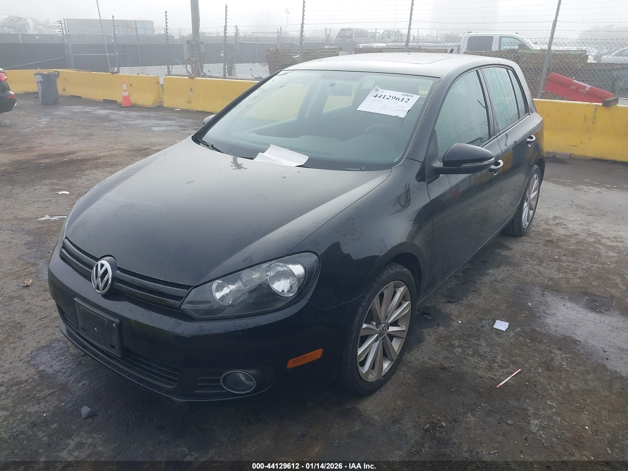VOLKSWAGEN GOLF image 6