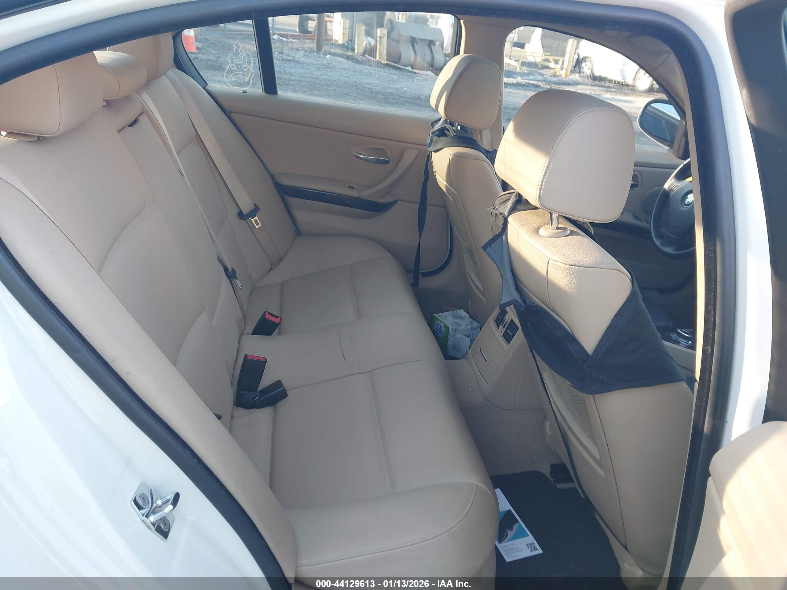 BMW 328I image 8
