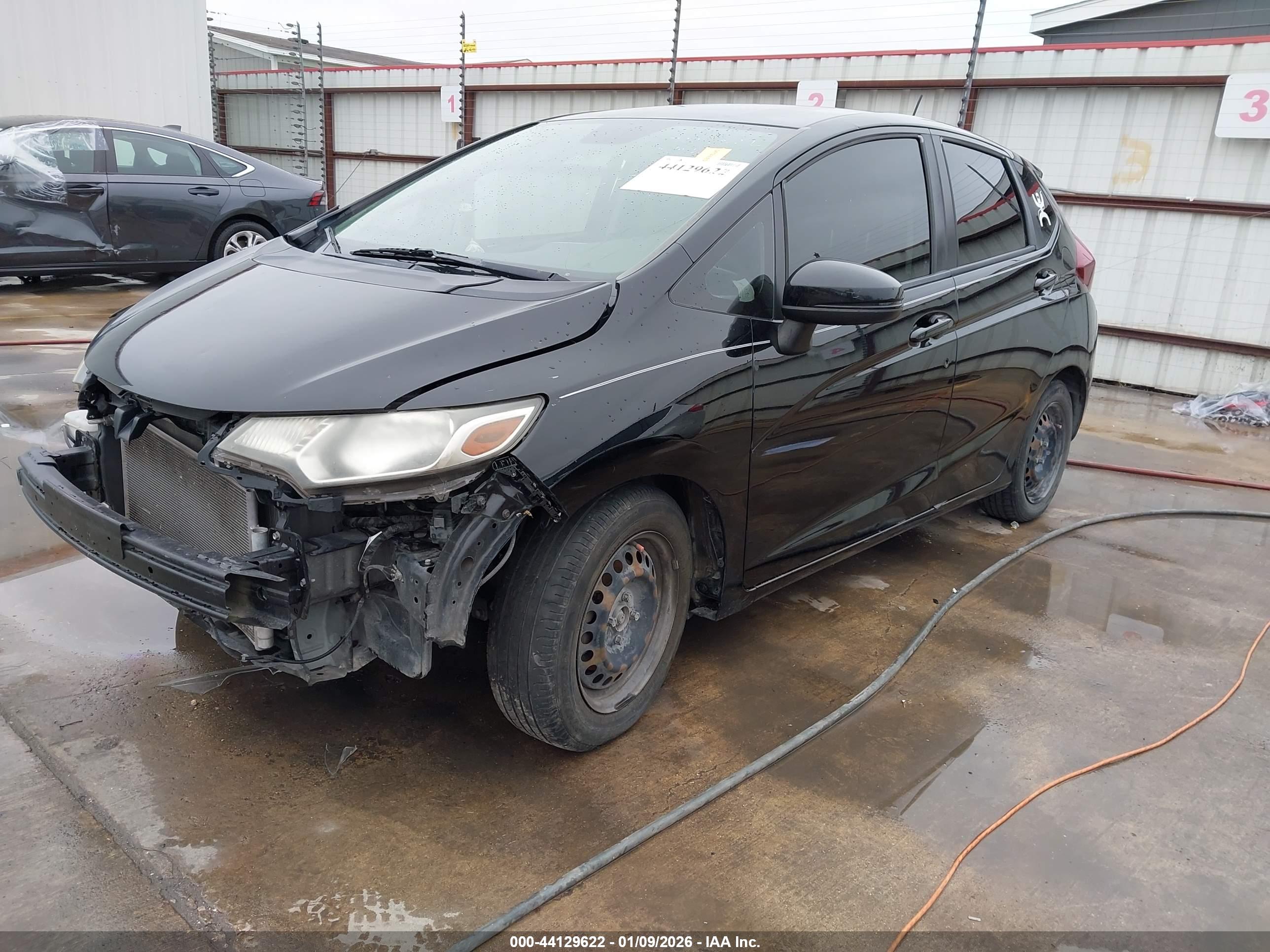 HONDA FIT image 2