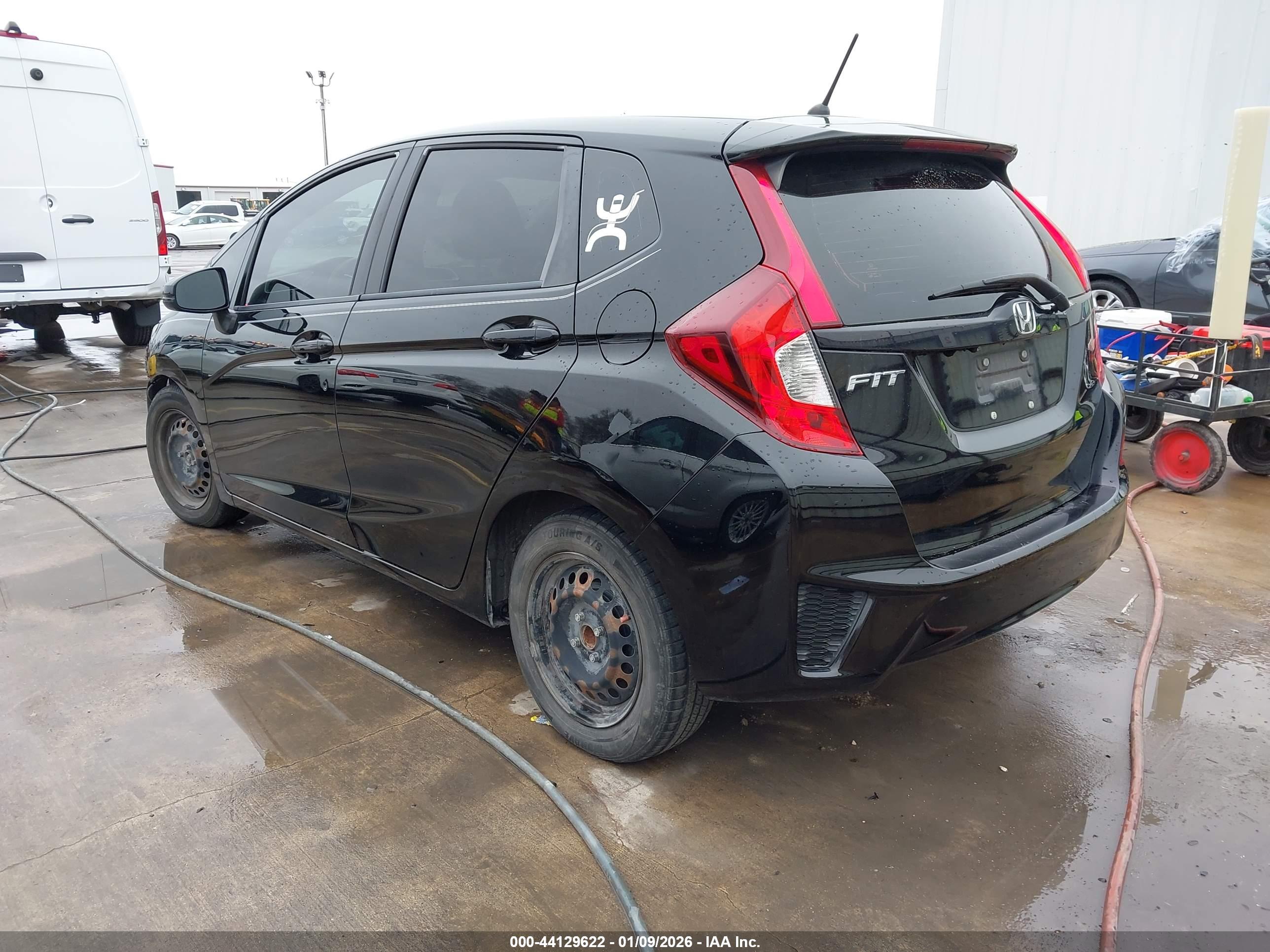 HONDA FIT image 3