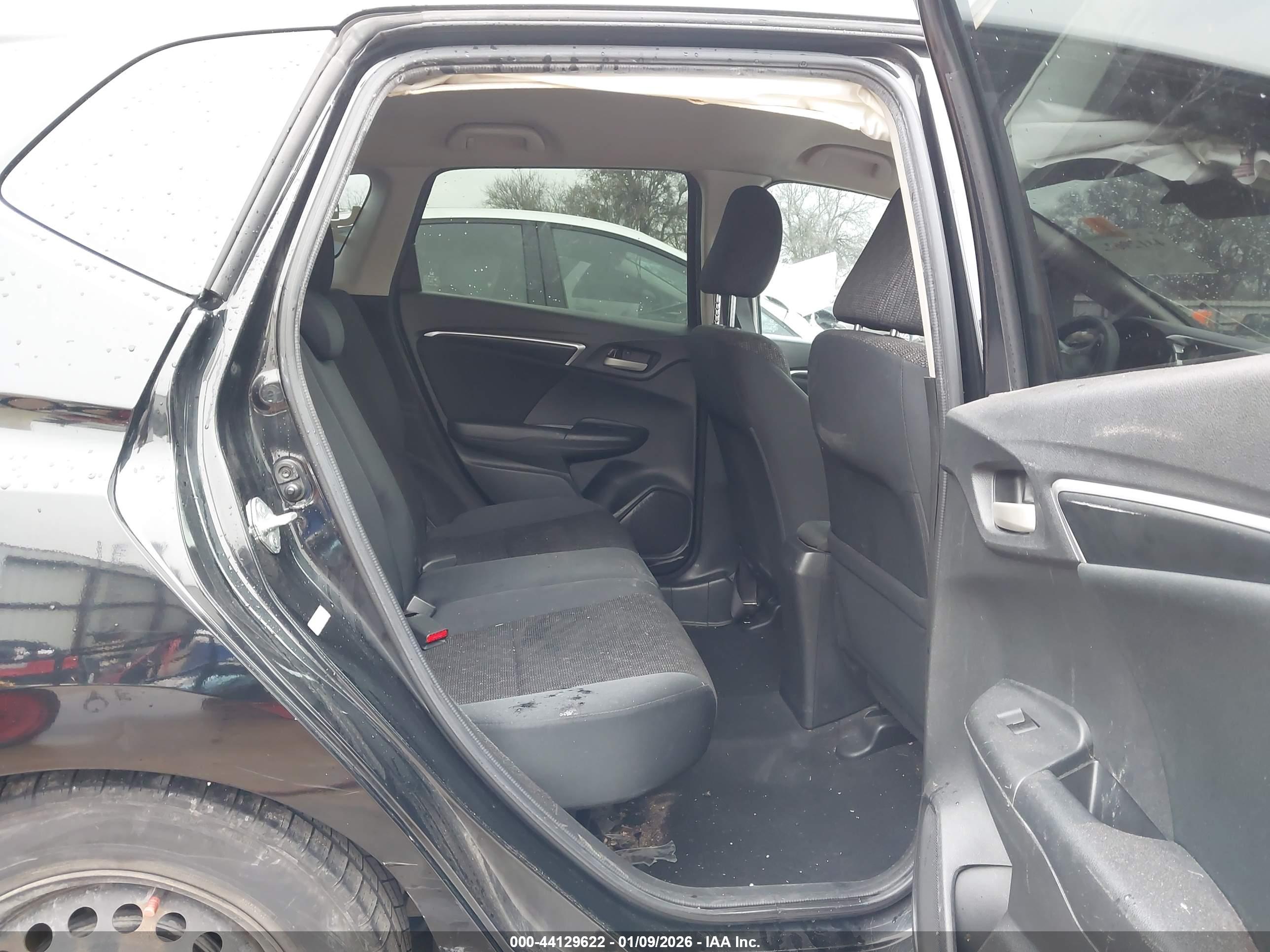 HONDA FIT image 8