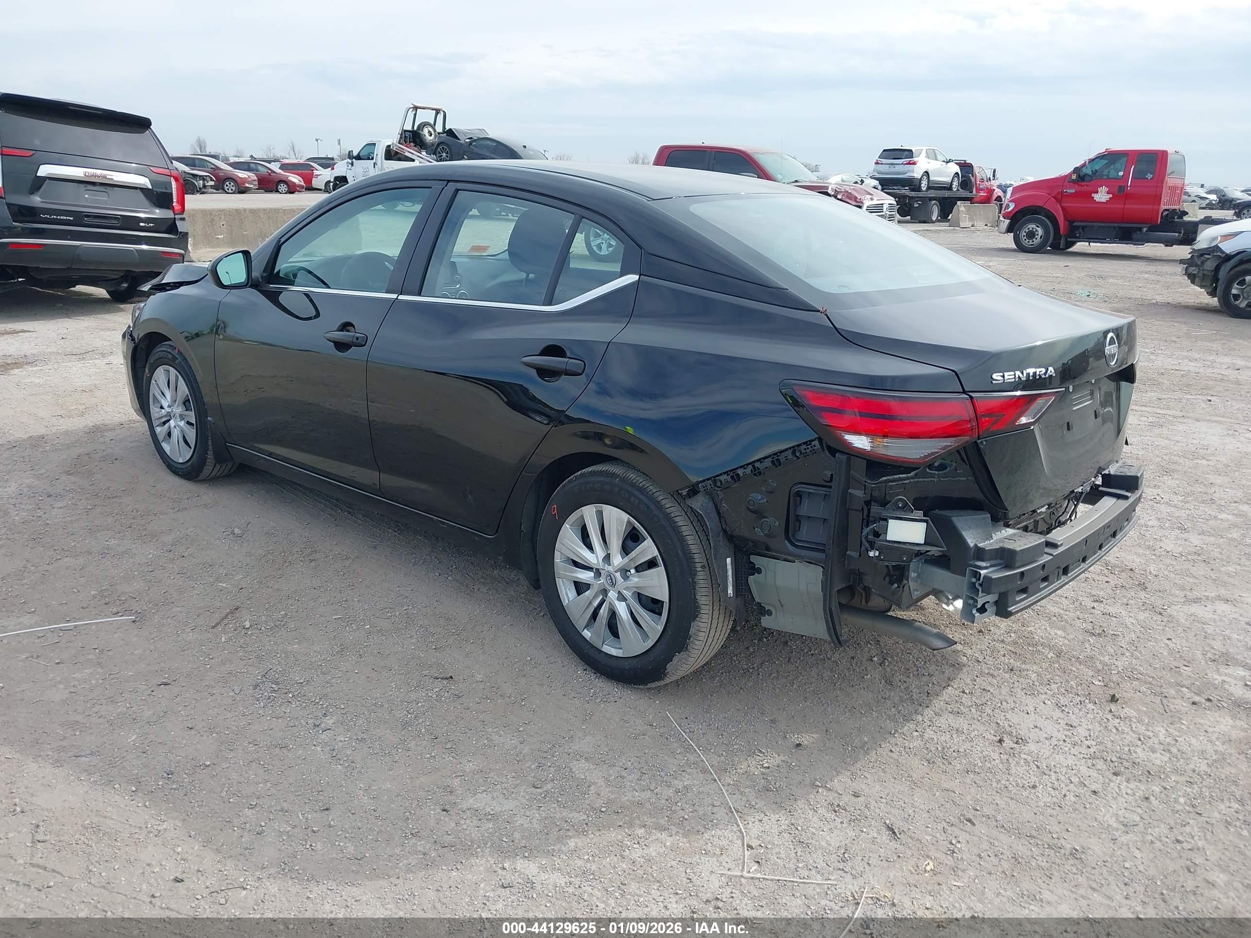 NISSAN SENTRA image 3