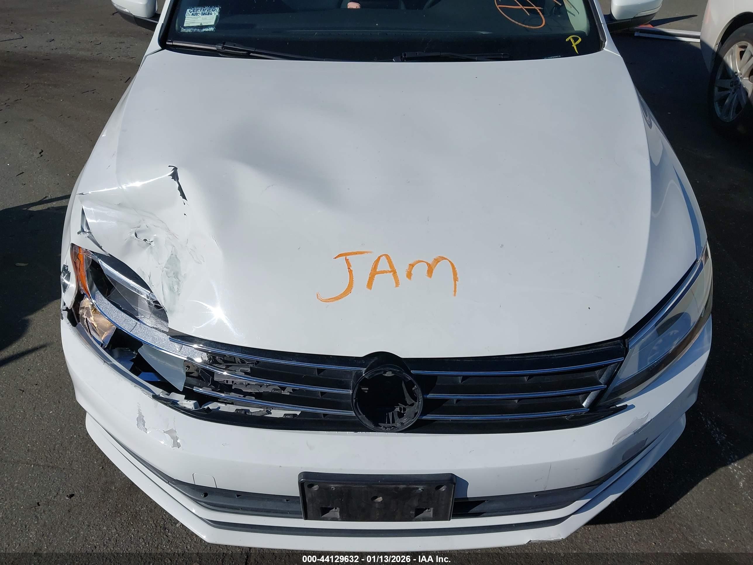 VOLKSWAGEN JETTA image 10