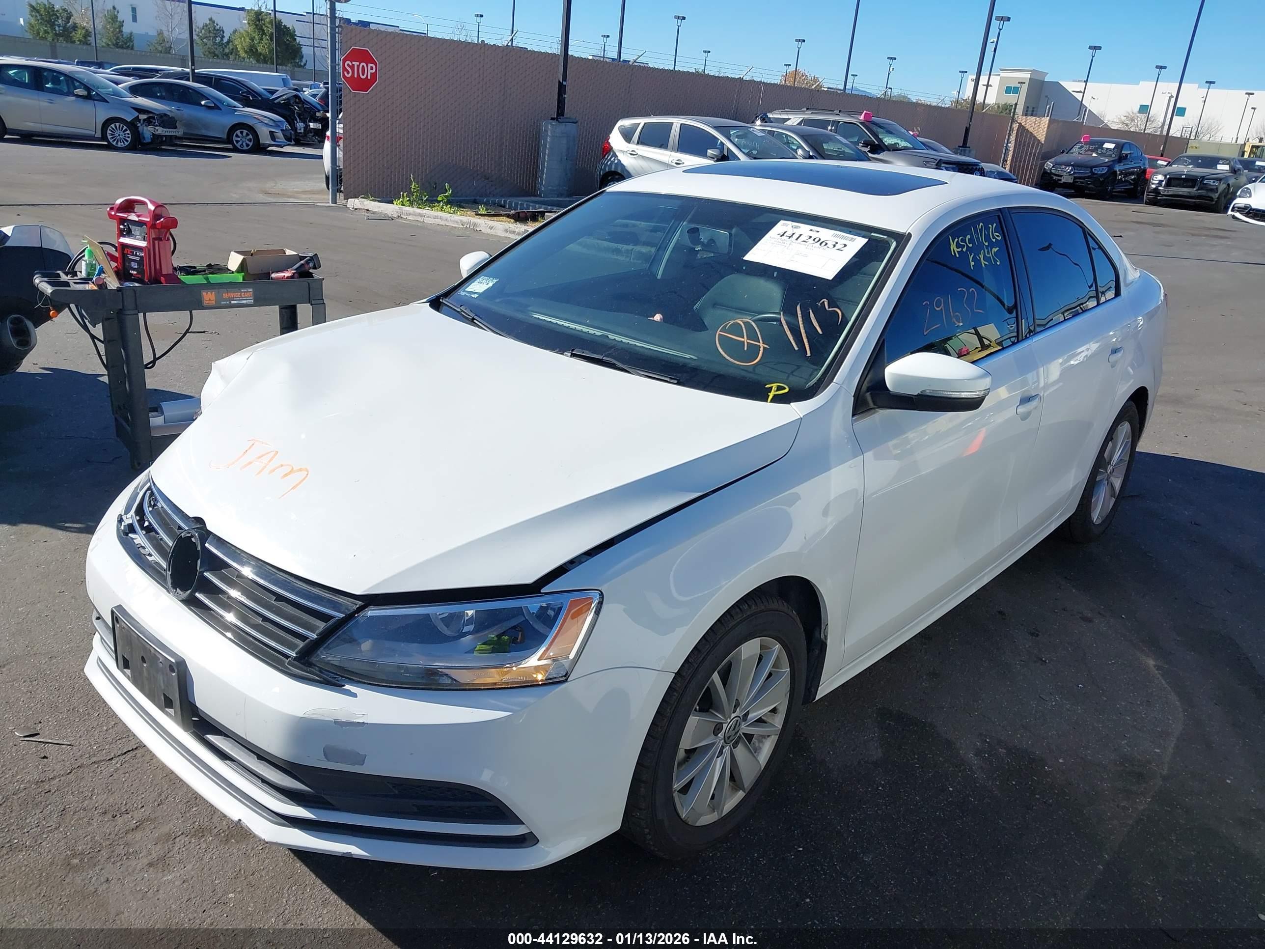 VOLKSWAGEN JETTA image 2