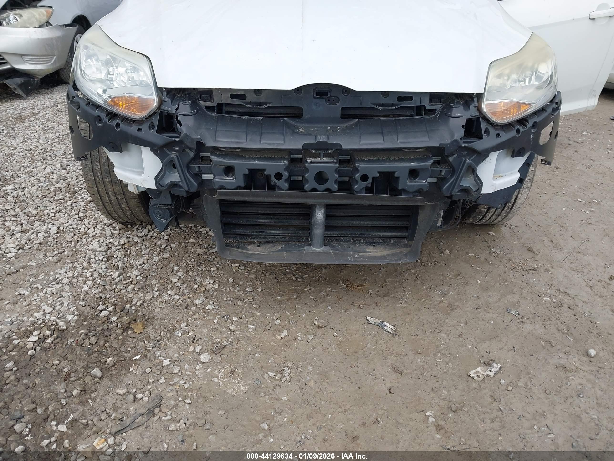 FORD FOCUS image 6