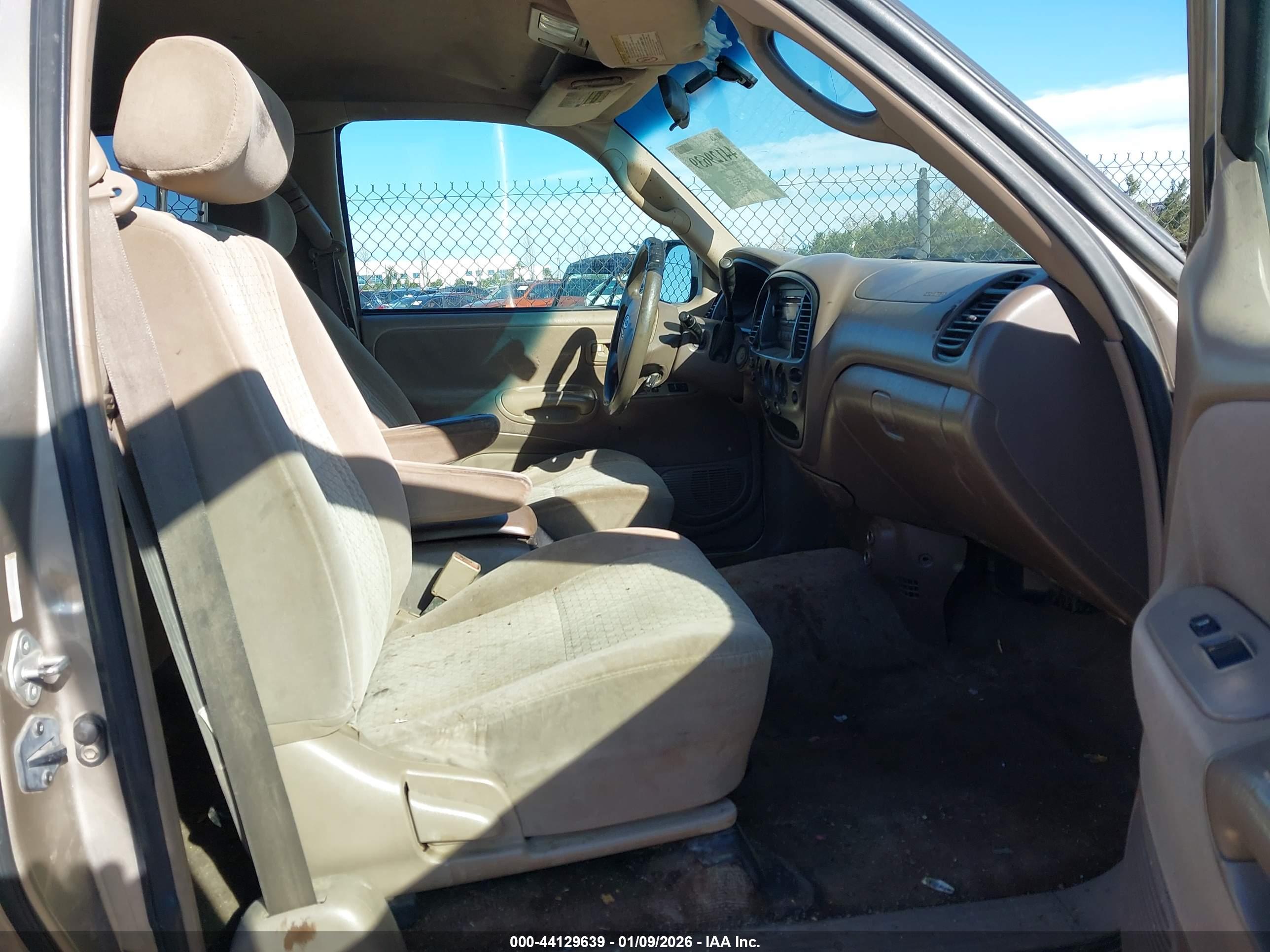 TOYOTA TUNDRA image 5