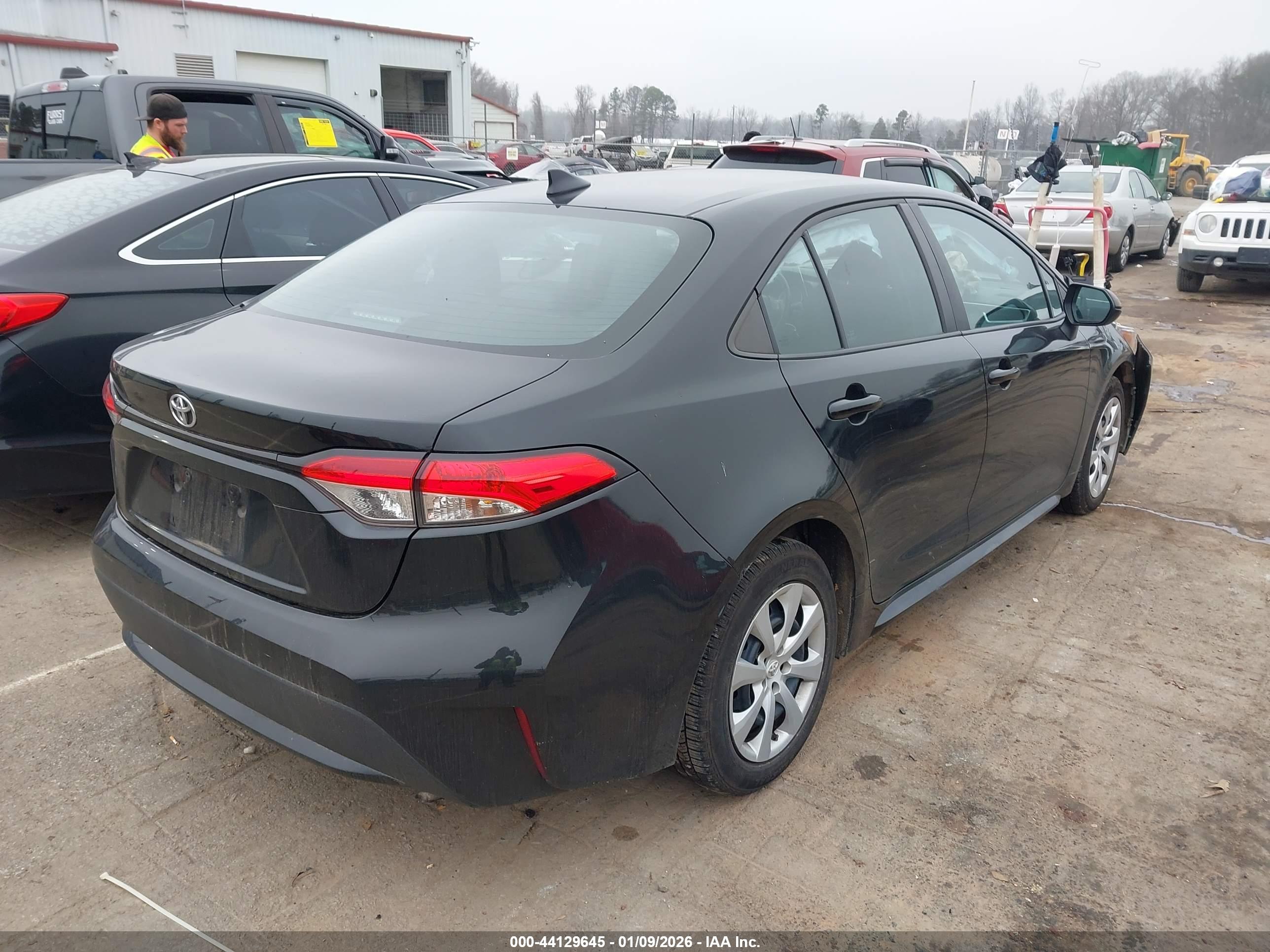 TOYOTA COROLLA image 4