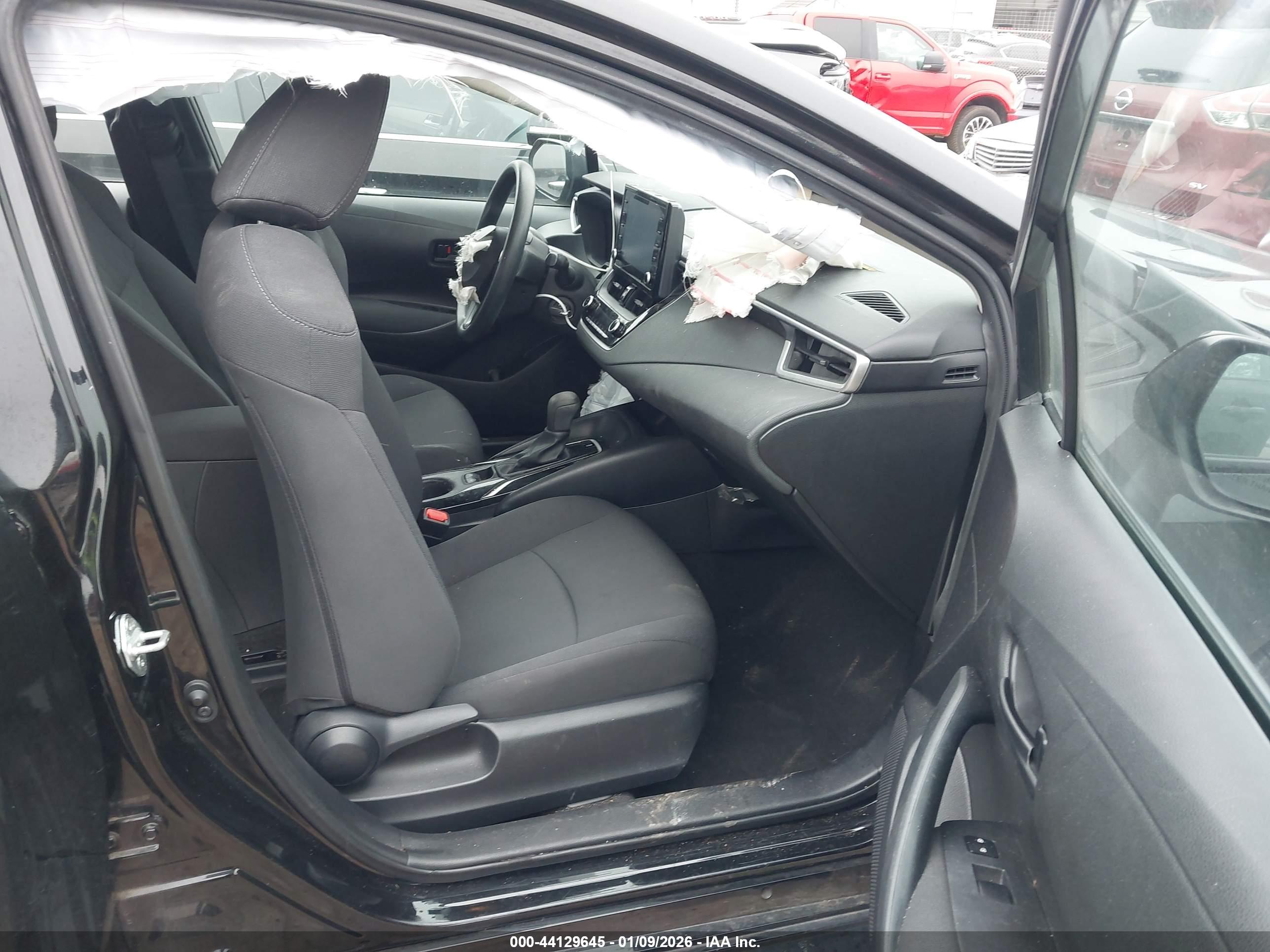 TOYOTA COROLLA image 5