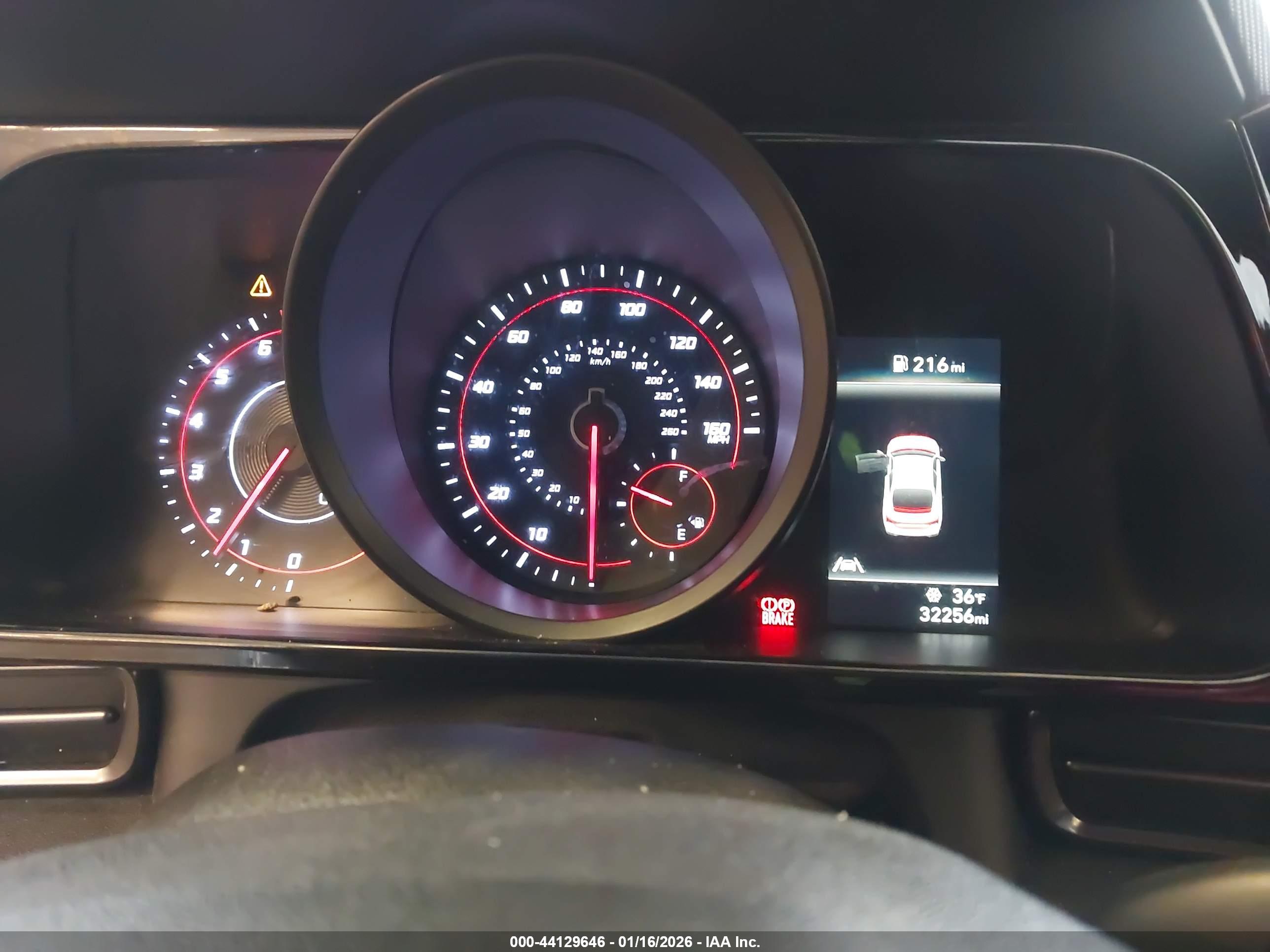 HYUNDAI ELANTRA image 7