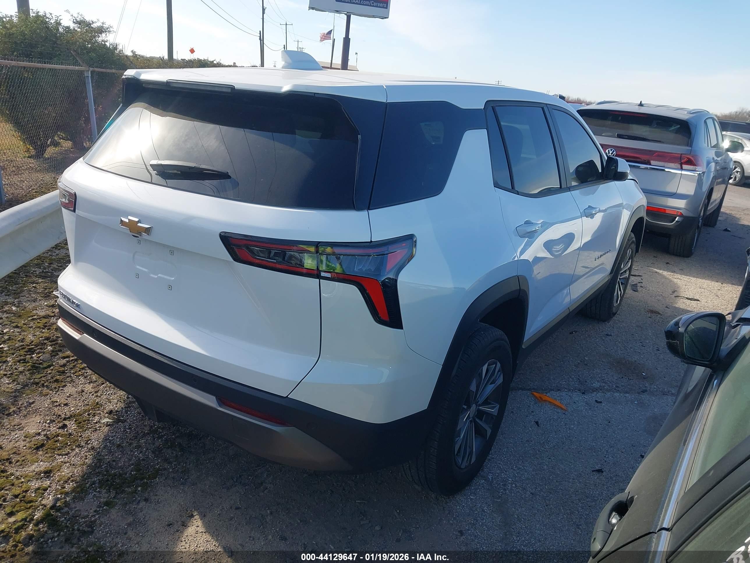 CHEVROLET EQUINOX image 4