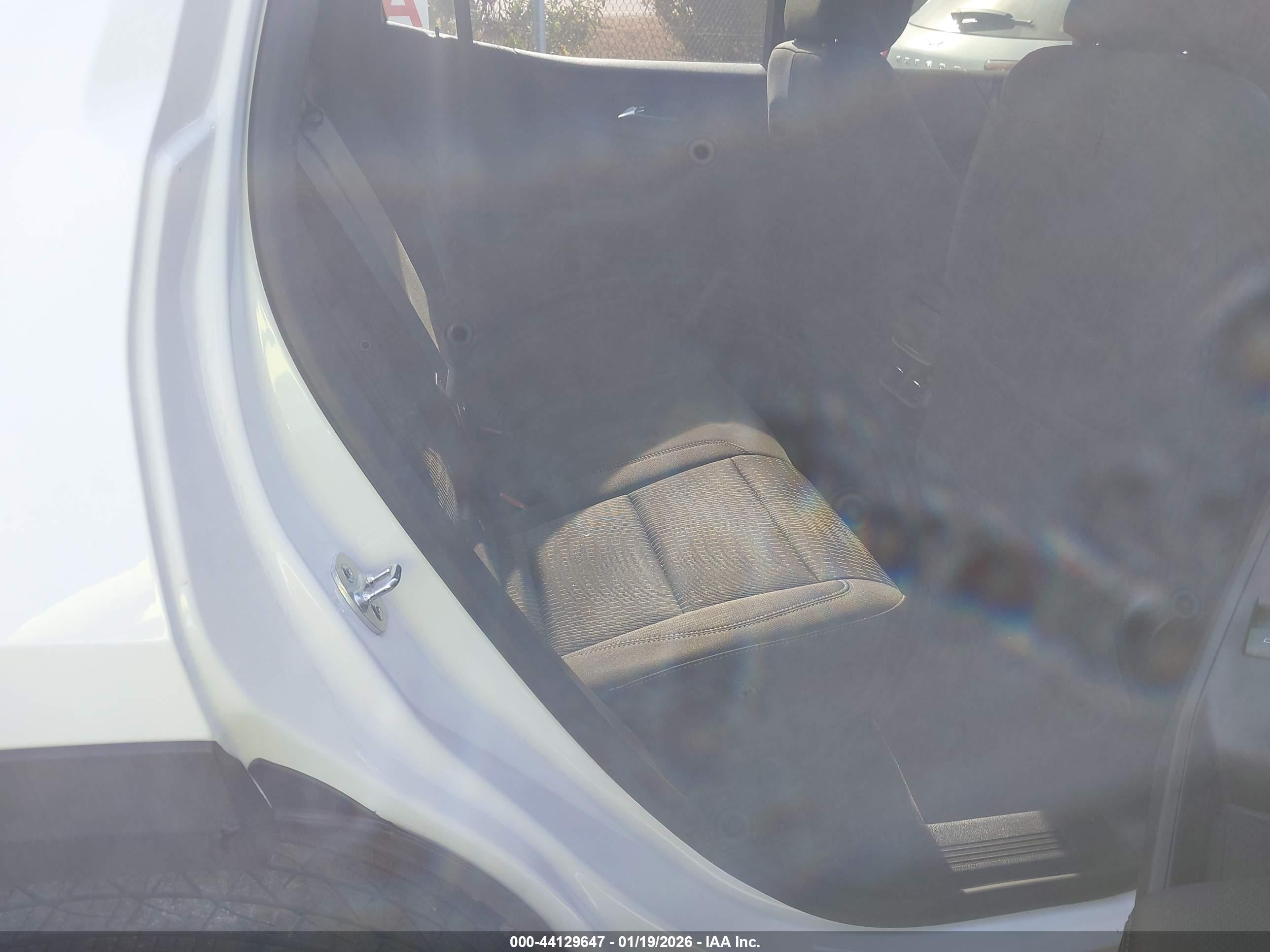 CHEVROLET EQUINOX image 8