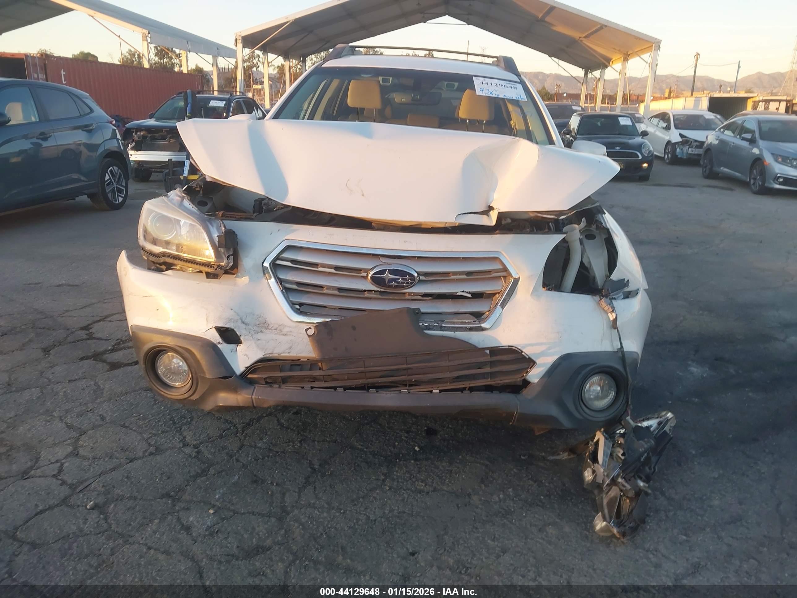 SUBARU OUTBACK image 6