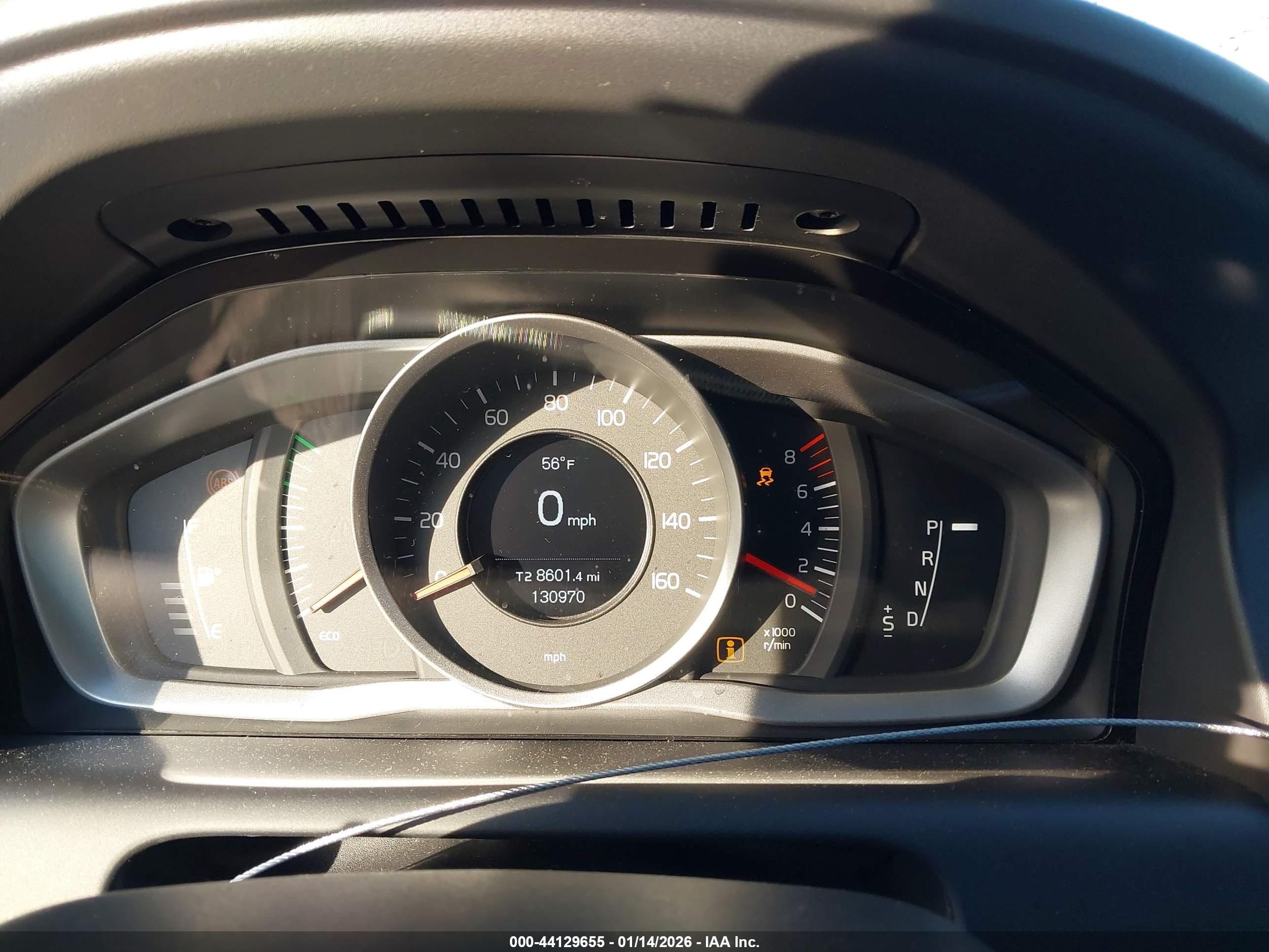 VOLVO XC60 image 7
