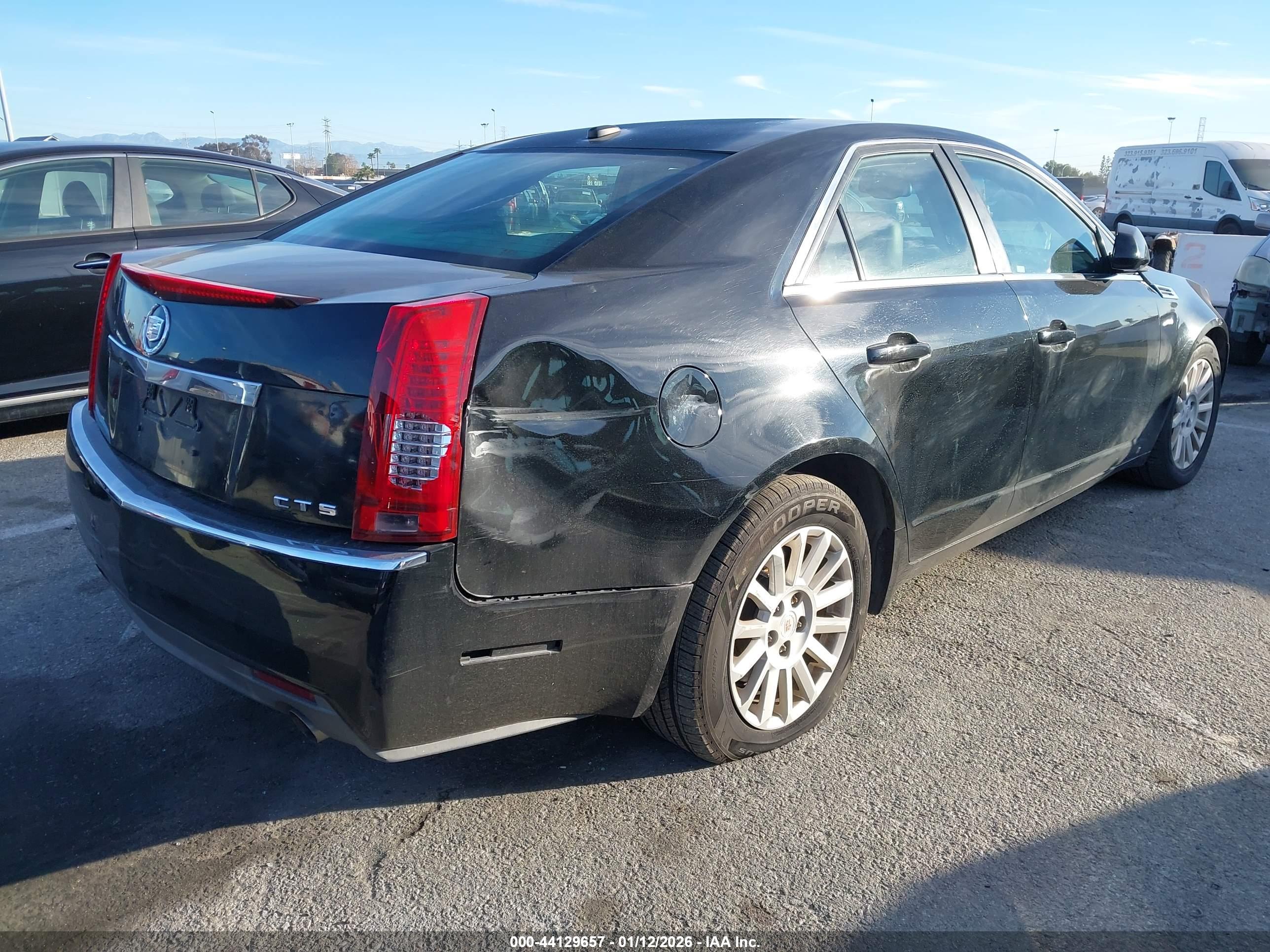 CADILLAC CTS image 4