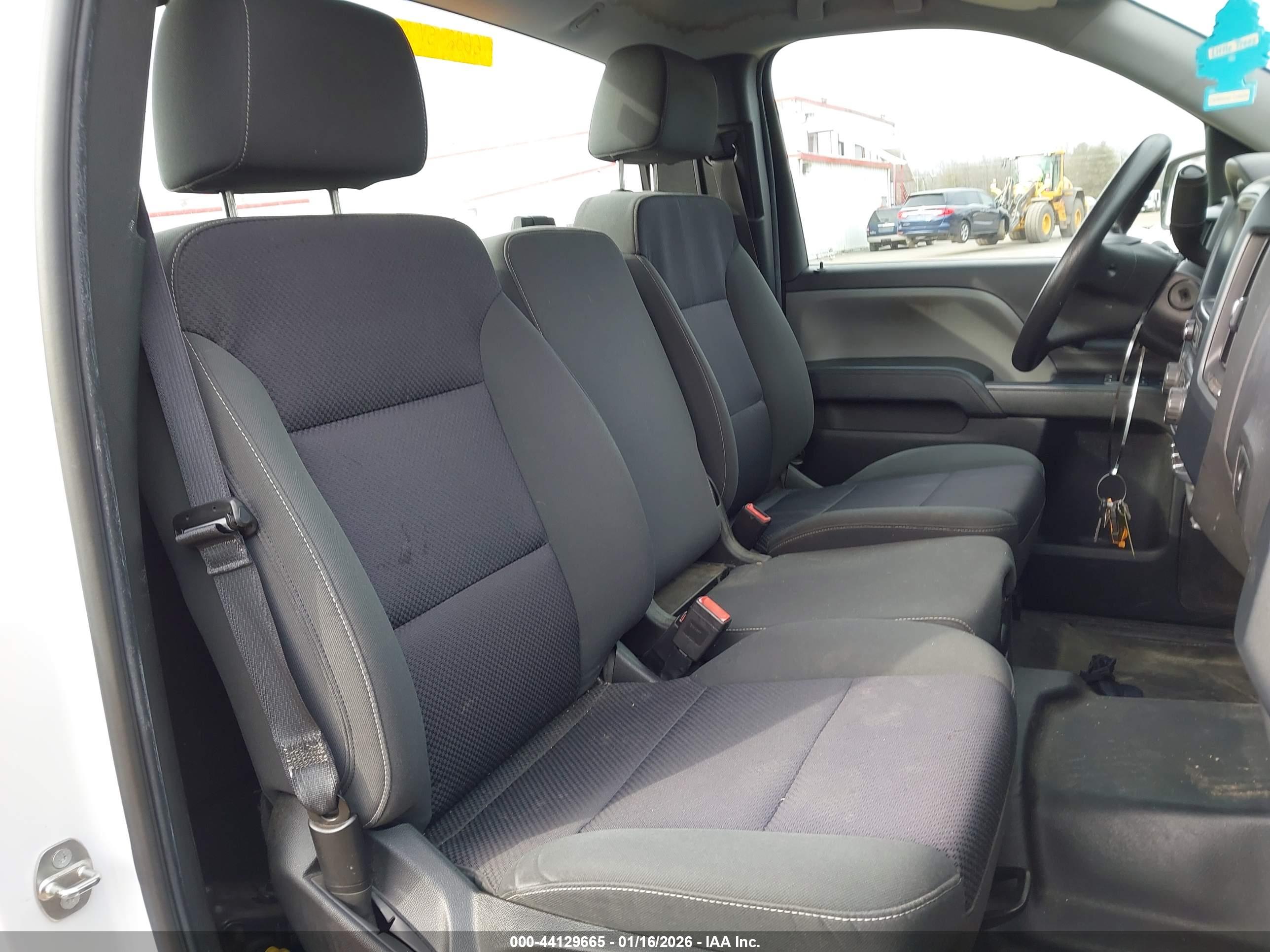 GMC SIERRA image 8