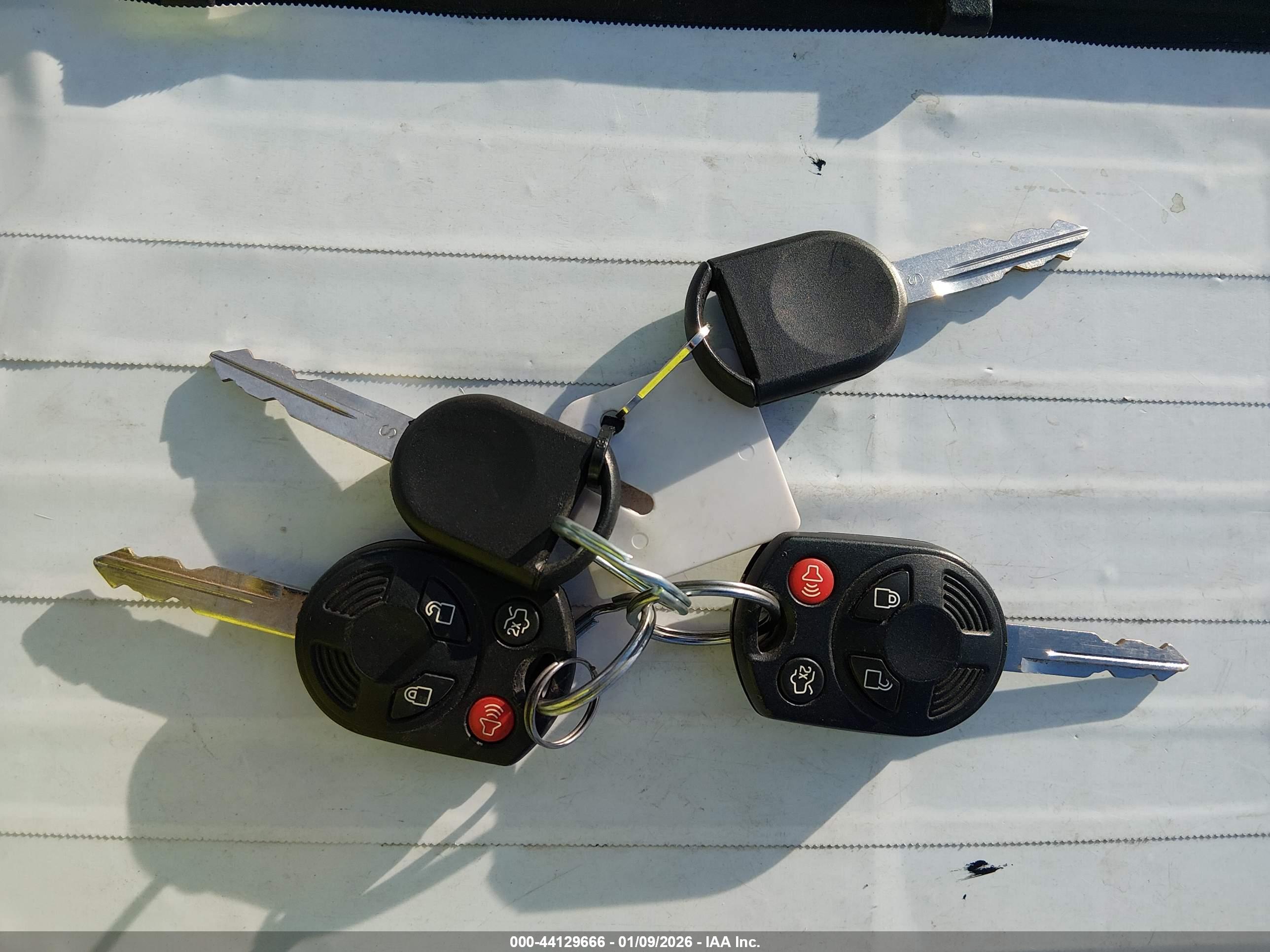 FORD ESCAPE image 11