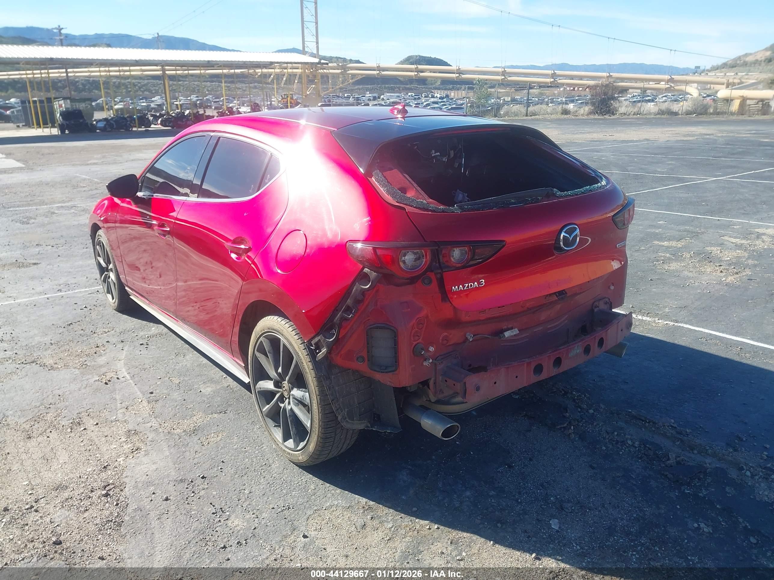 MAZDA MAZDA3 image 3