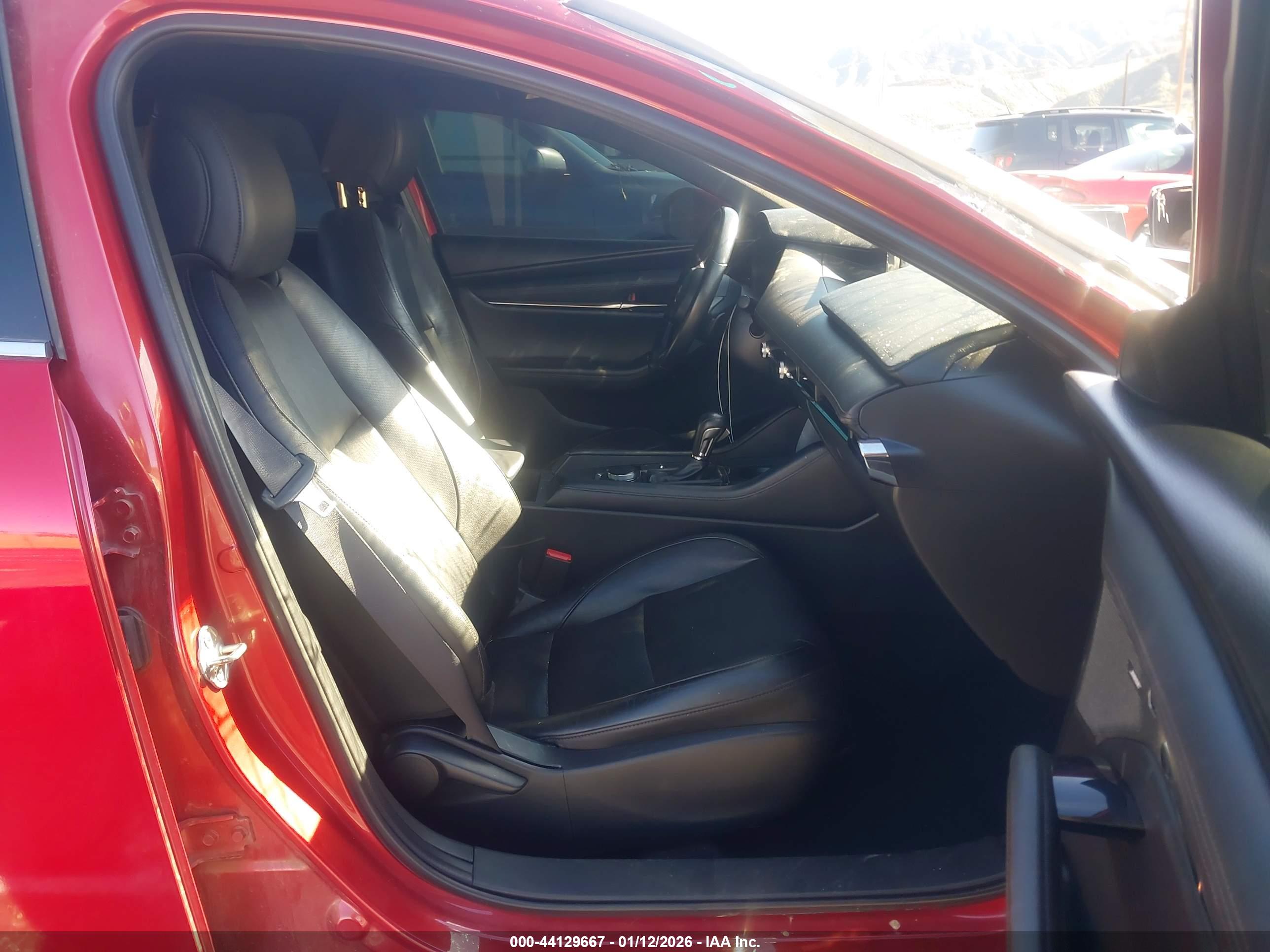 MAZDA MAZDA3 image 5