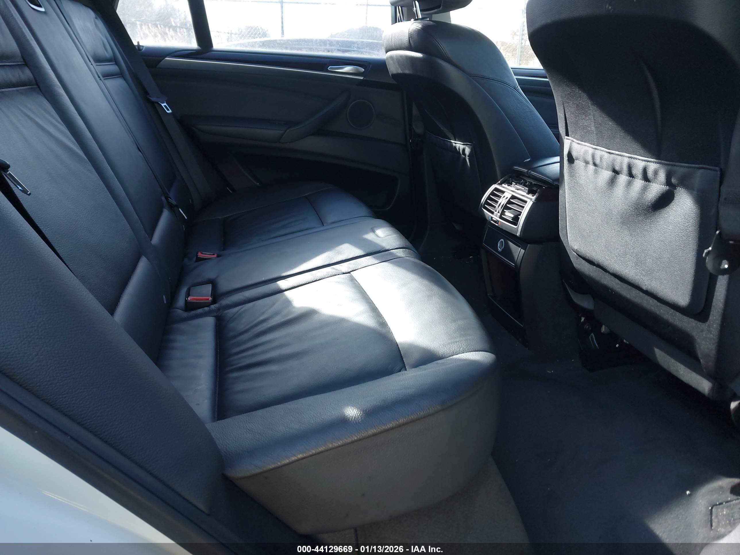 BMW X5 image 8