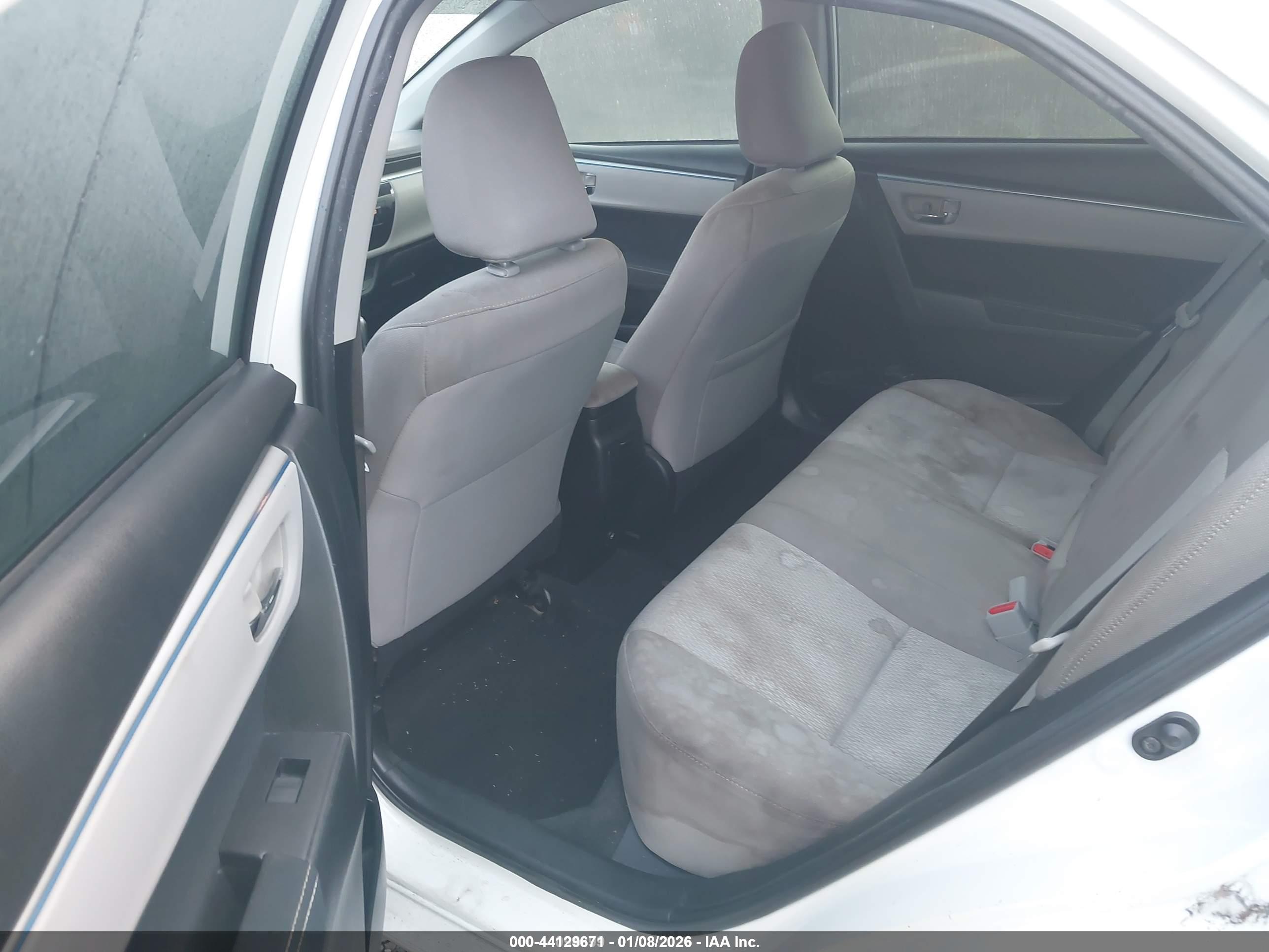 TOYOTA COROLLA image 8