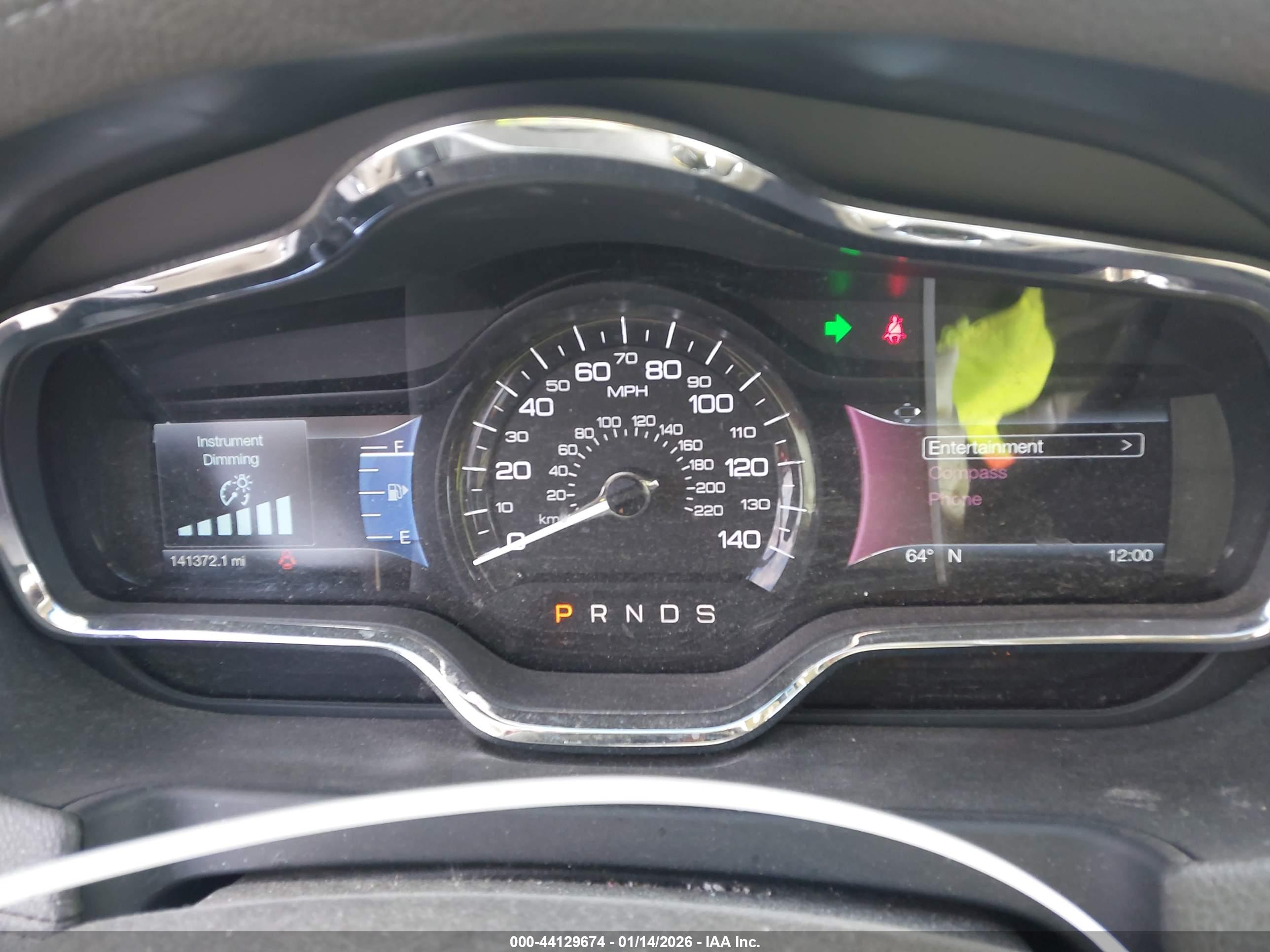 LINCOLN MKT image 7