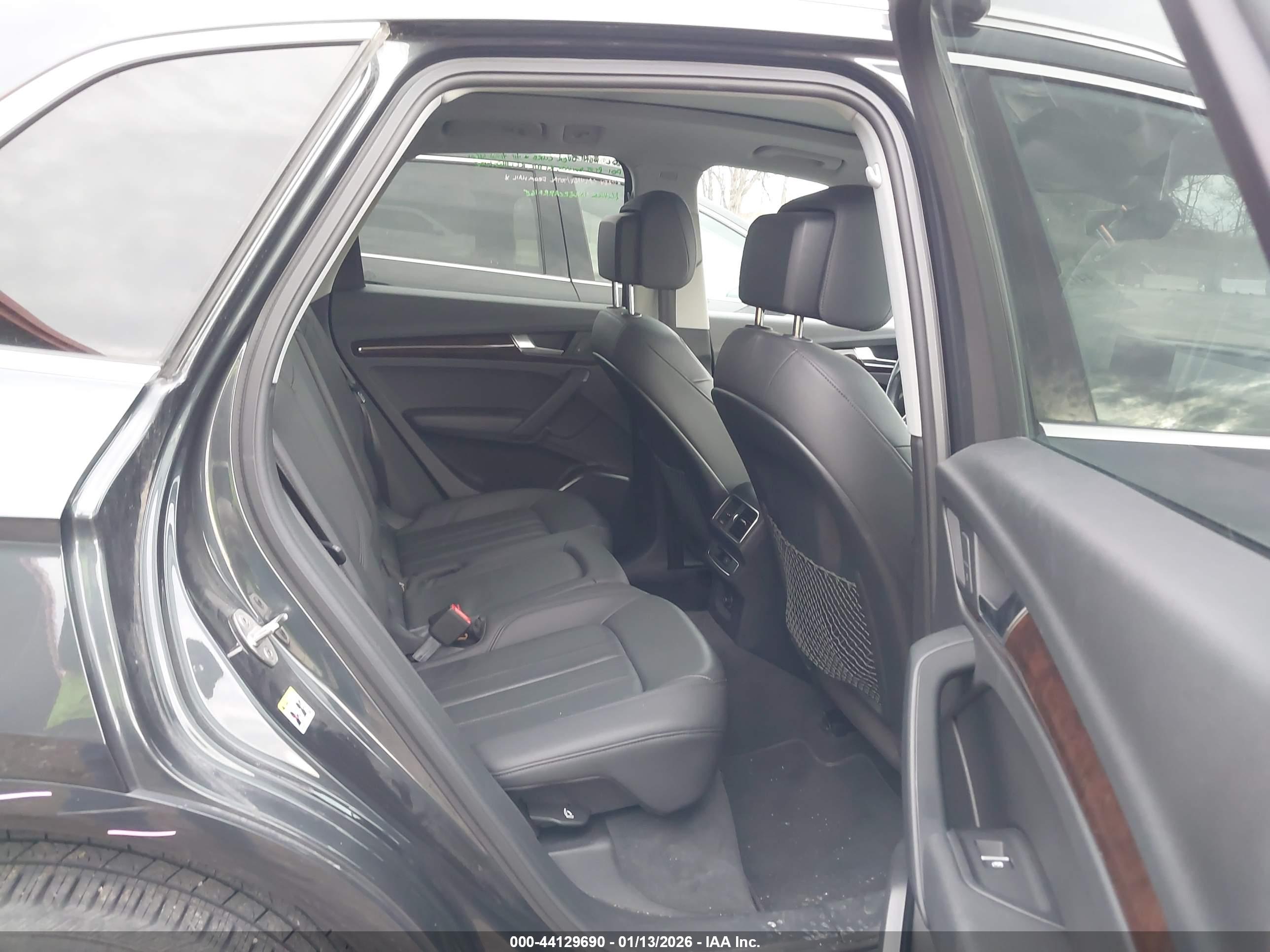 AUDI Q5 image 8