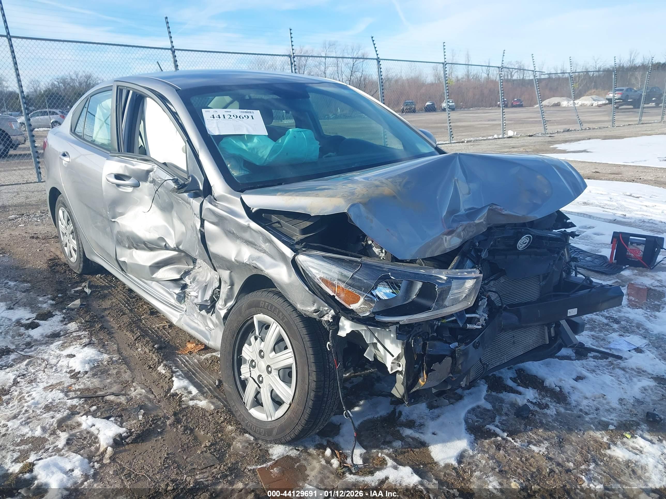 KIA RIO image 6