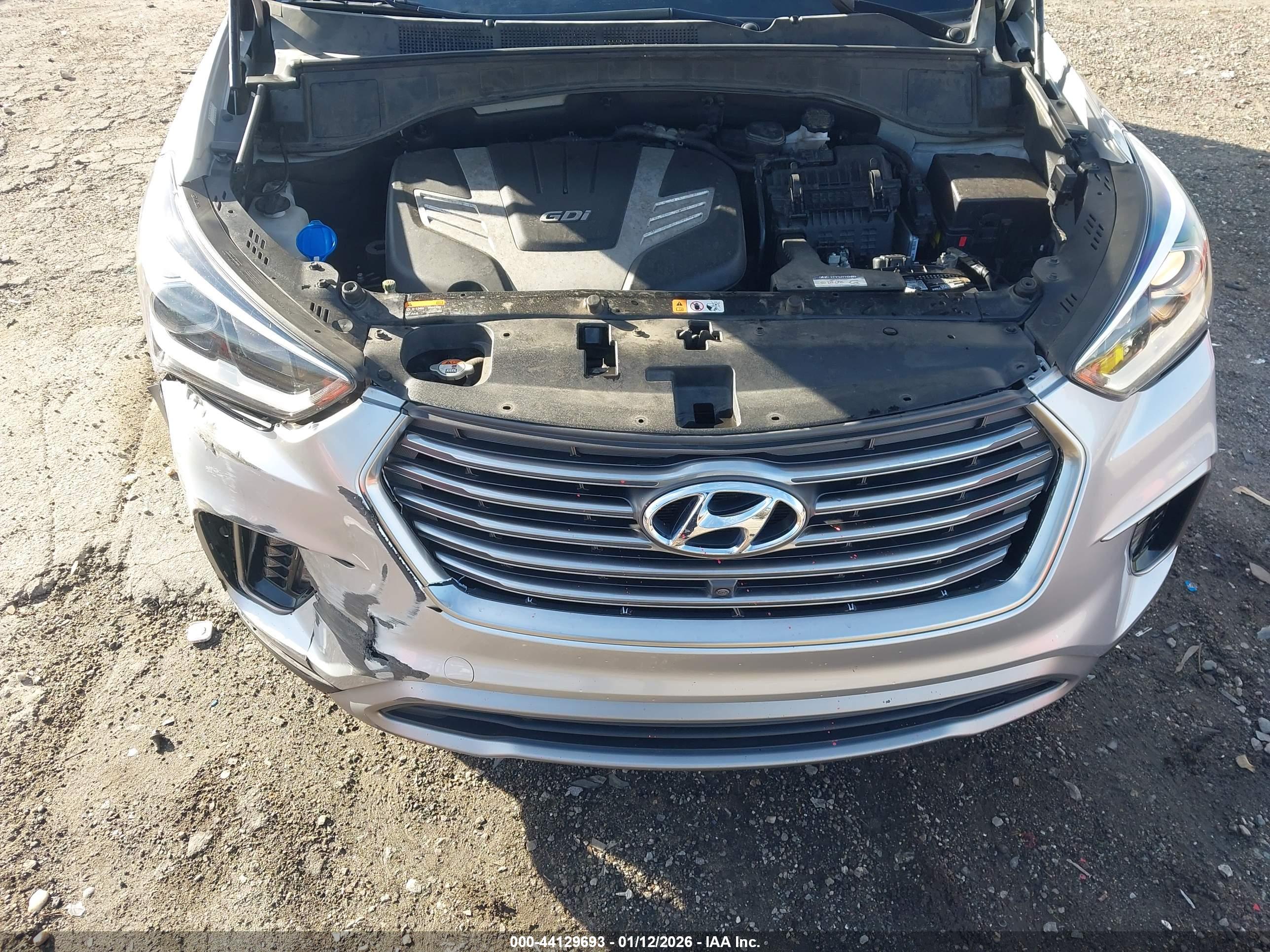 HYUNDAI SANTA image 10