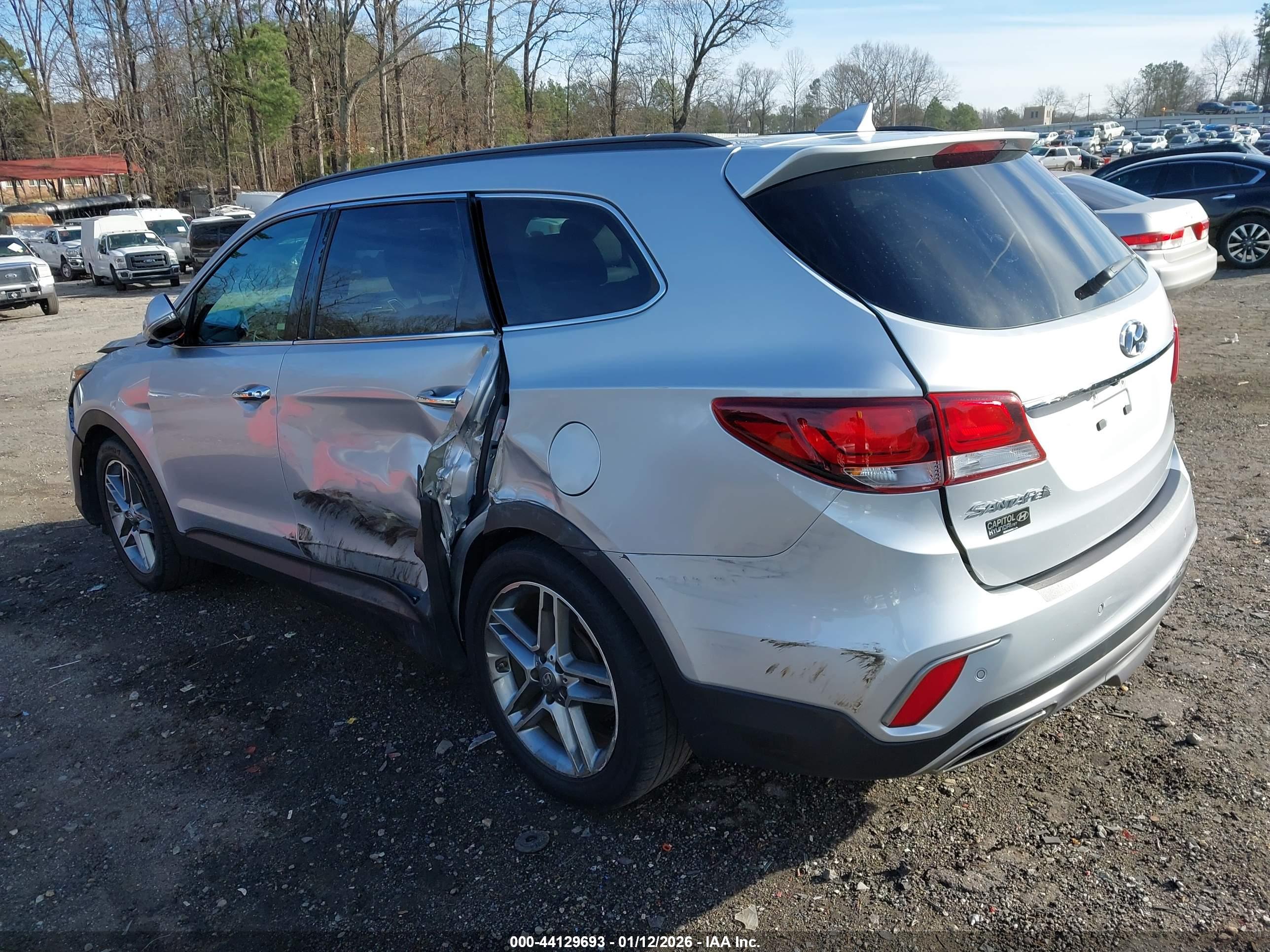 HYUNDAI SANTA image 3