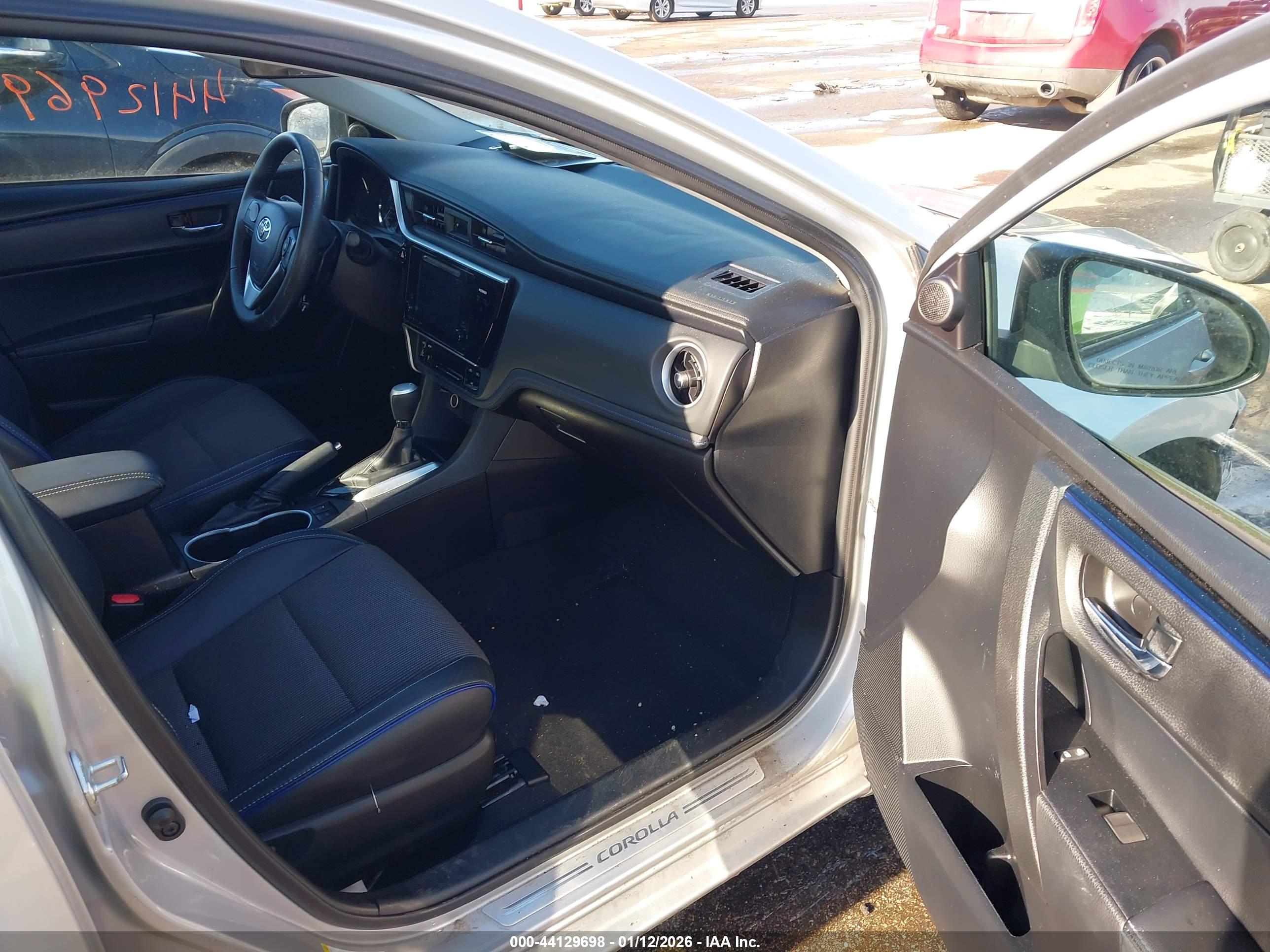 TOYOTA COROLLA image 5