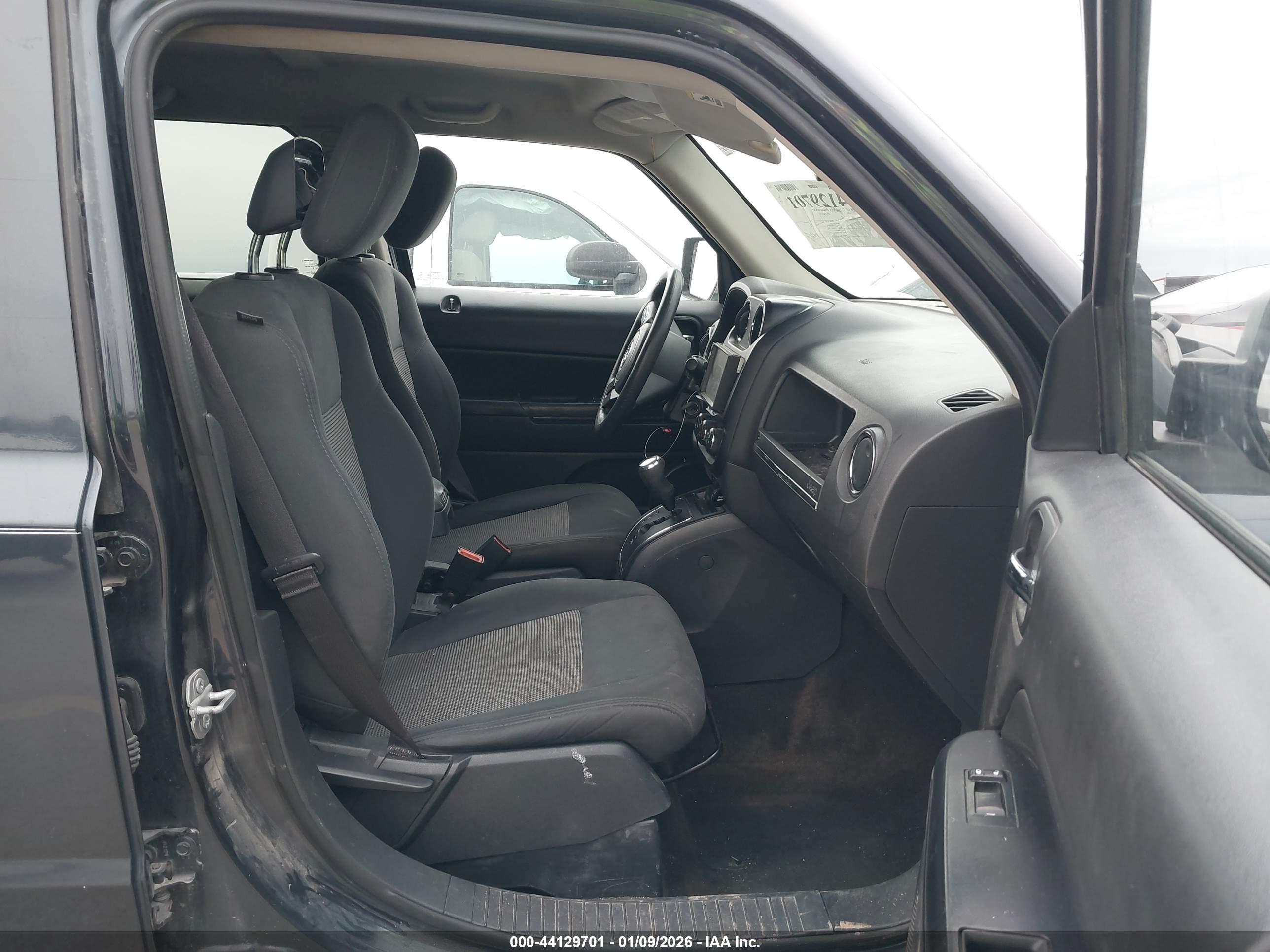 JEEP PATRIOT image 5