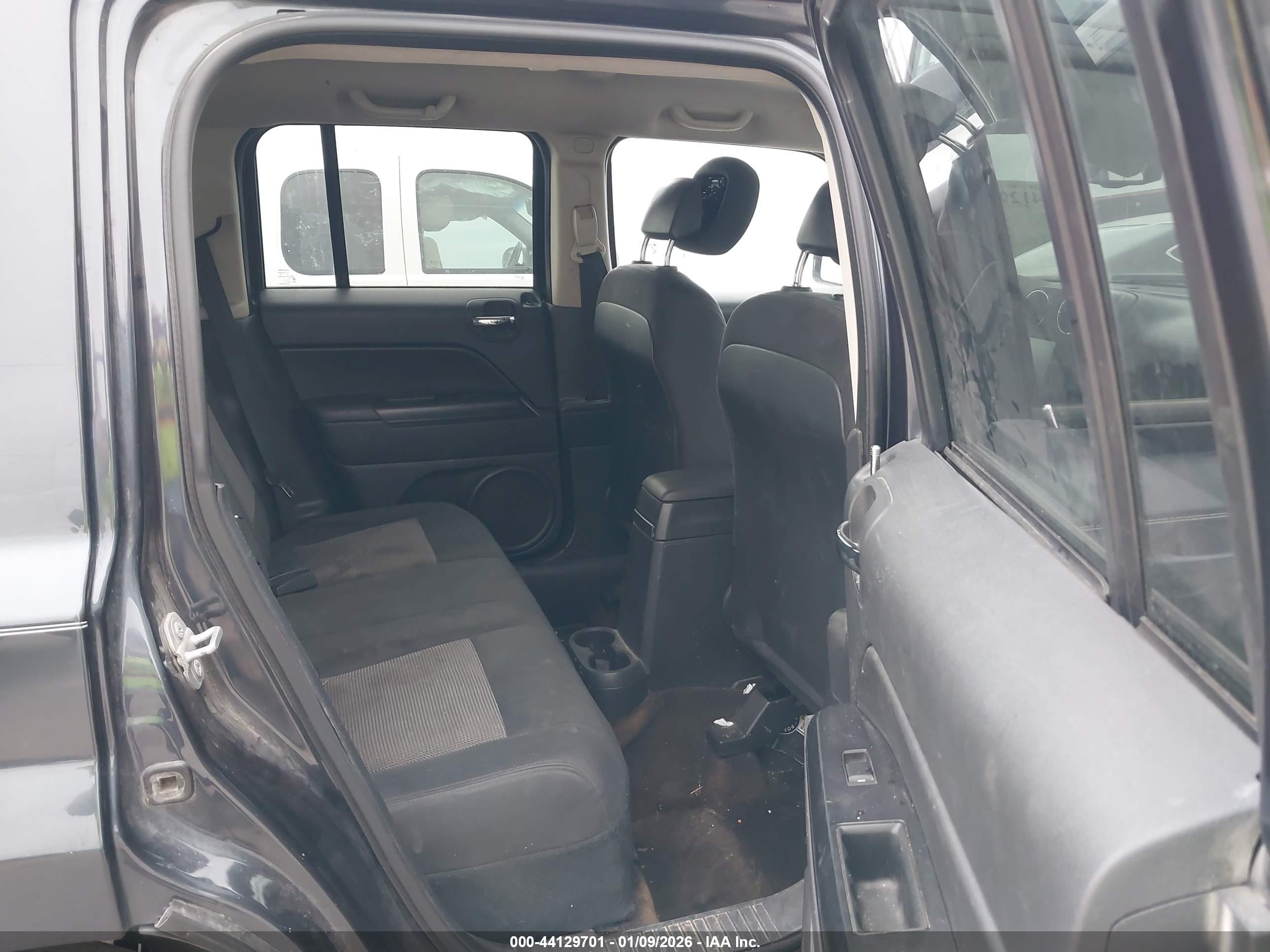 JEEP PATRIOT image 8