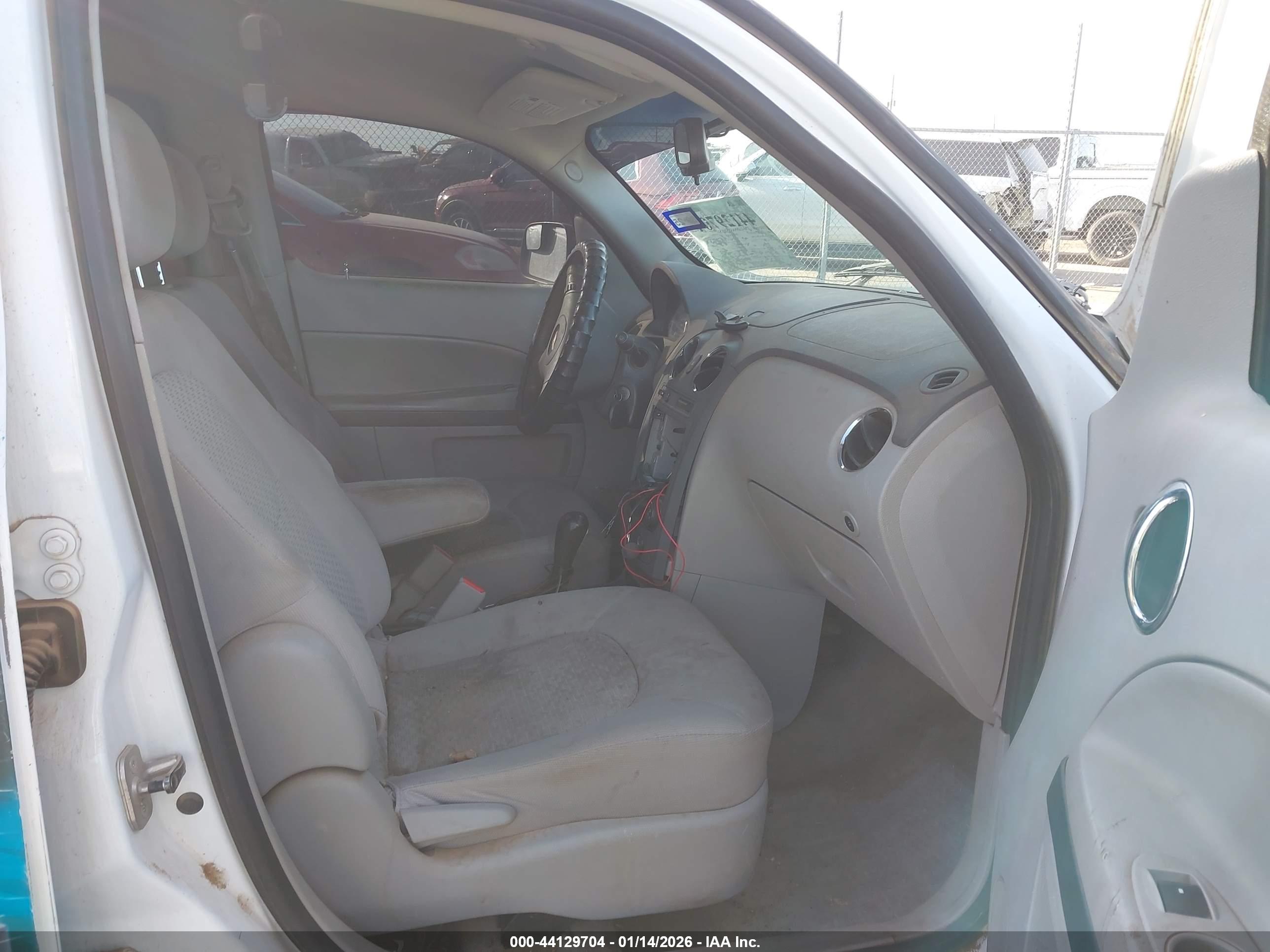 CHEVROLET HHR image 5