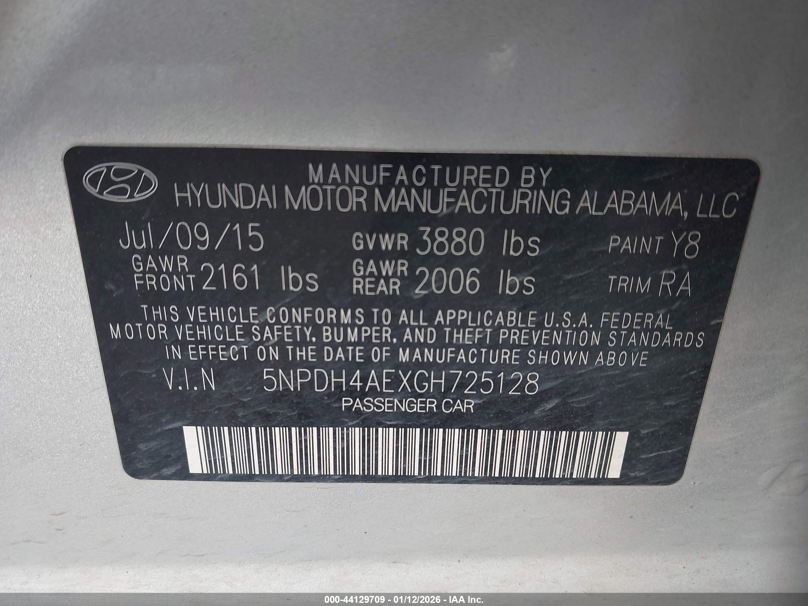 HYUNDAI ELANTRA image 9