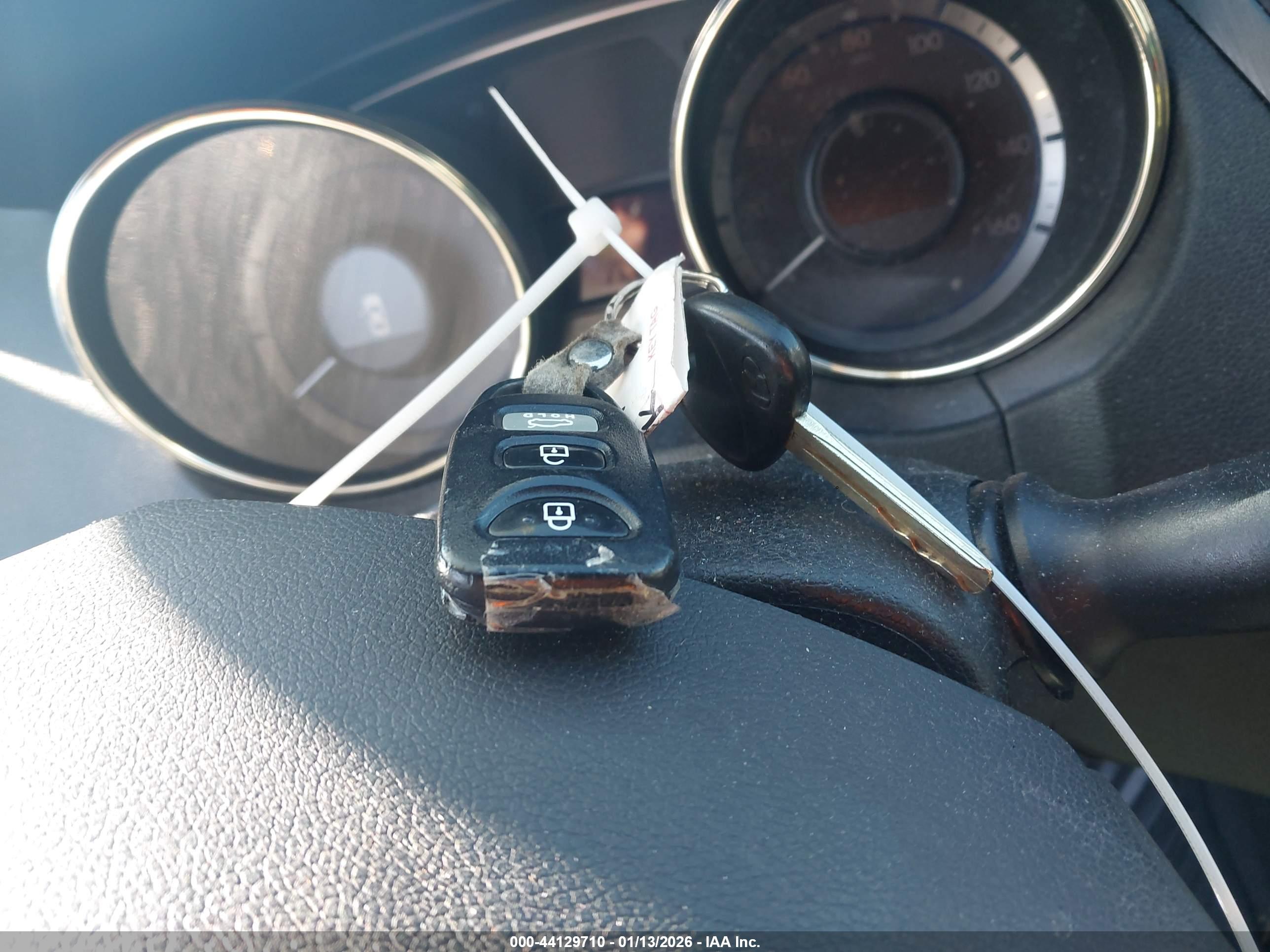 HYUNDAI SONATA image 11