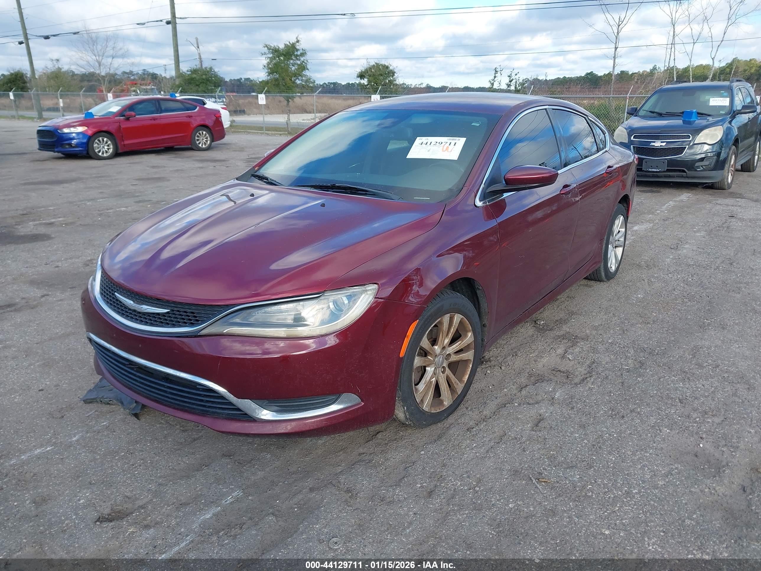 CHRYSLER 200 image 2