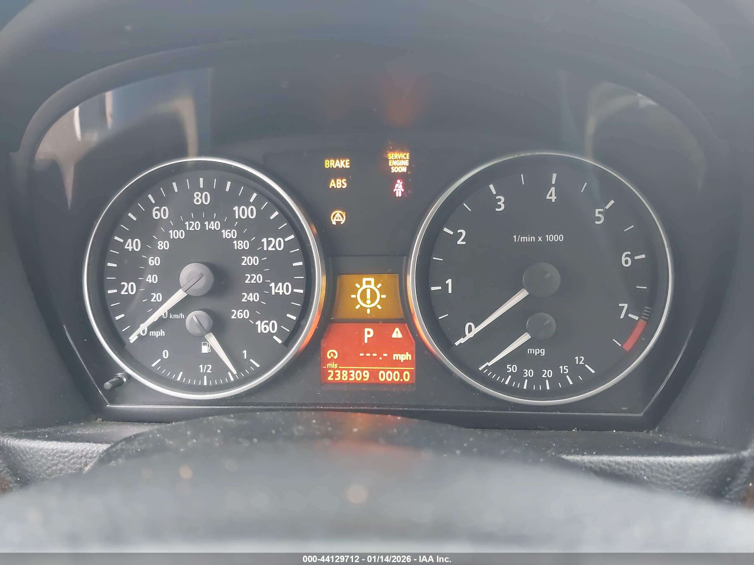 BMW 325I image 7