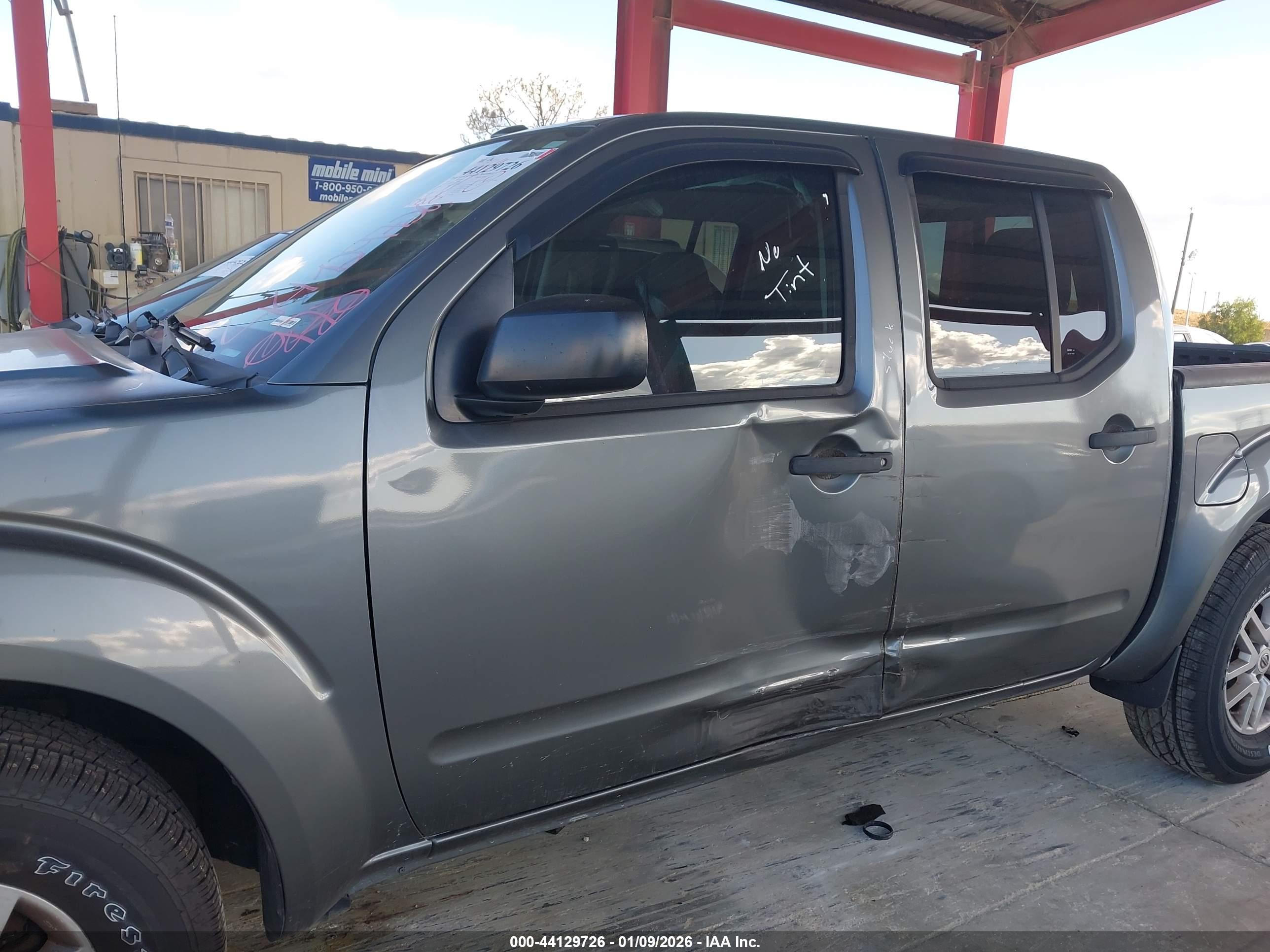 NISSAN FRONTIER image 6