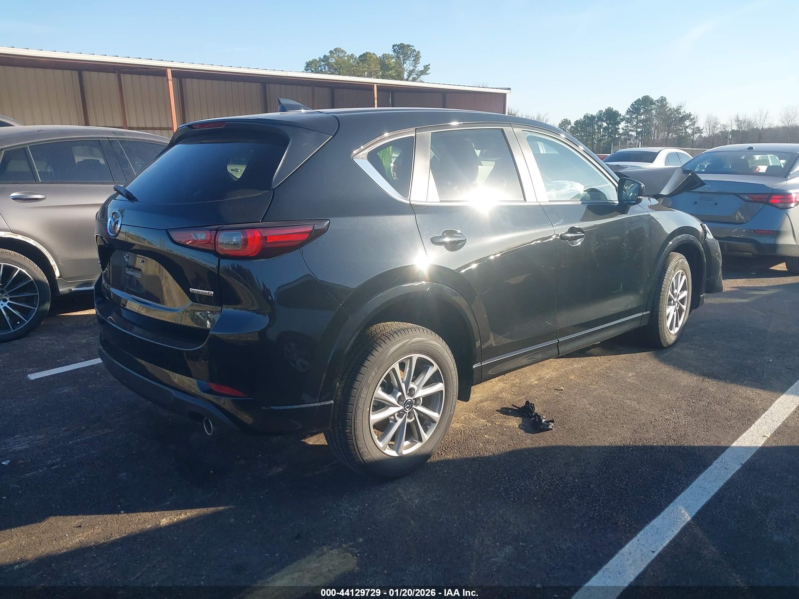 MAZDA CX-5 image 4