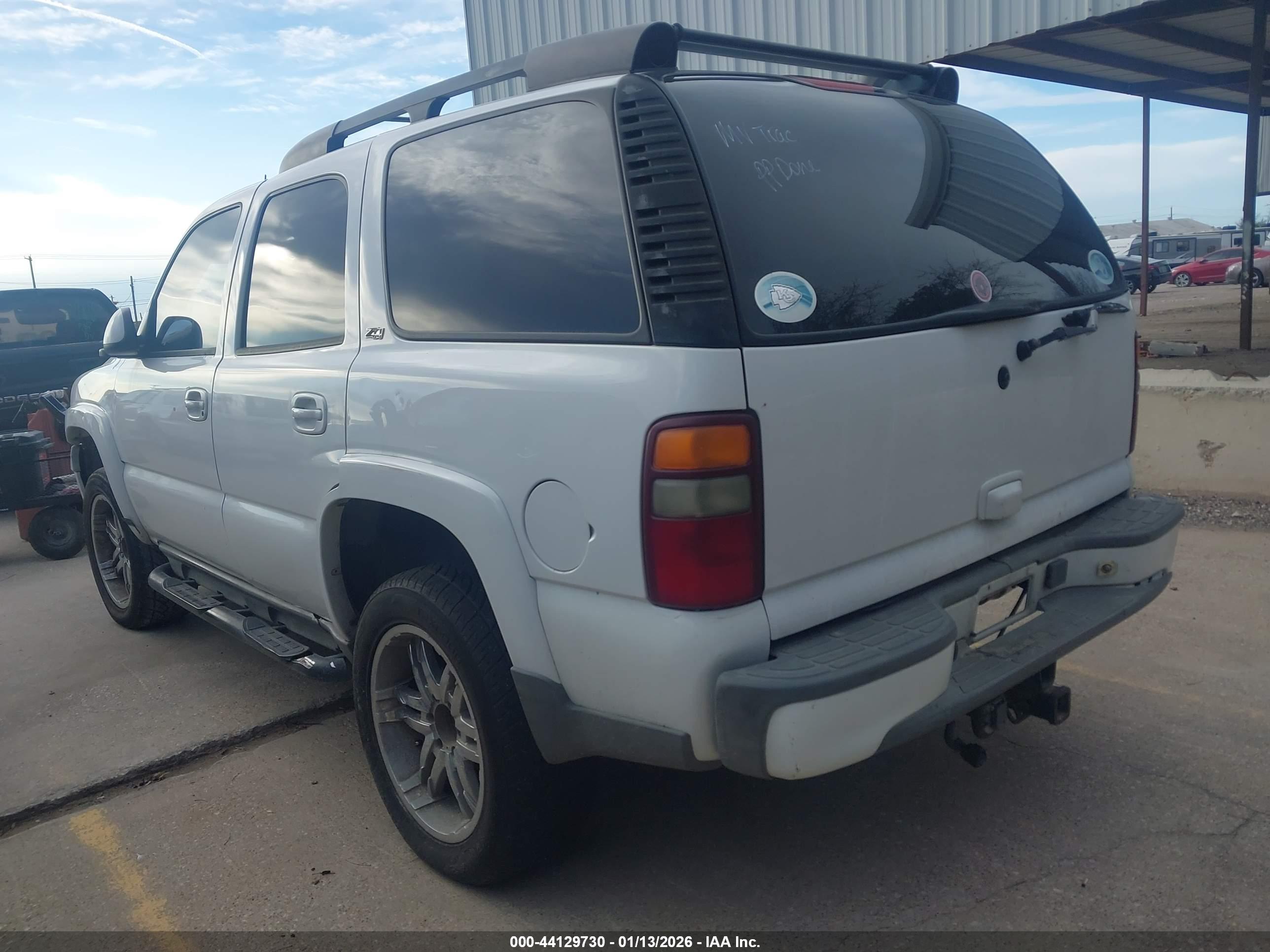 CHEVROLET TAHOE image 3