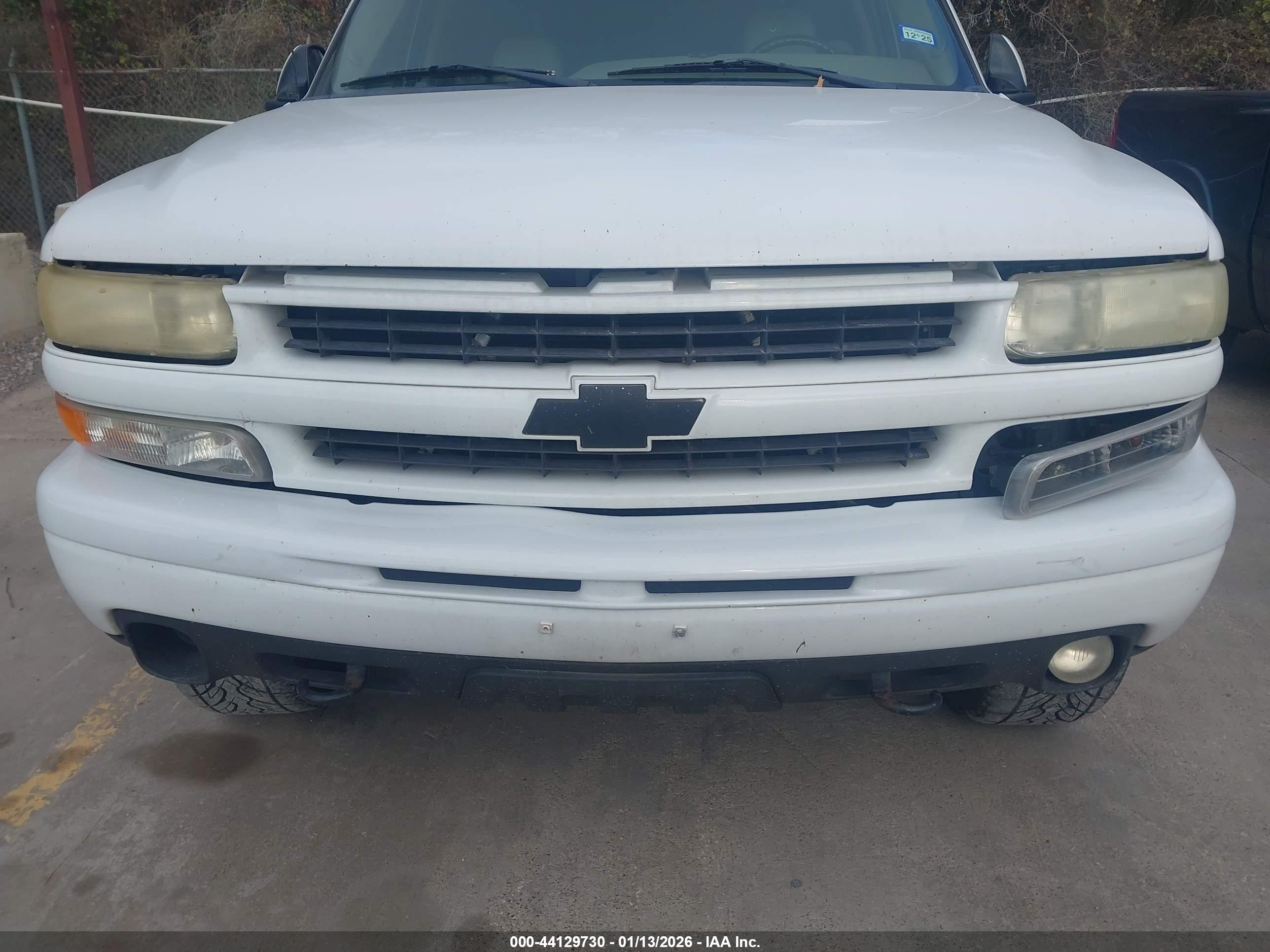 CHEVROLET TAHOE image 6