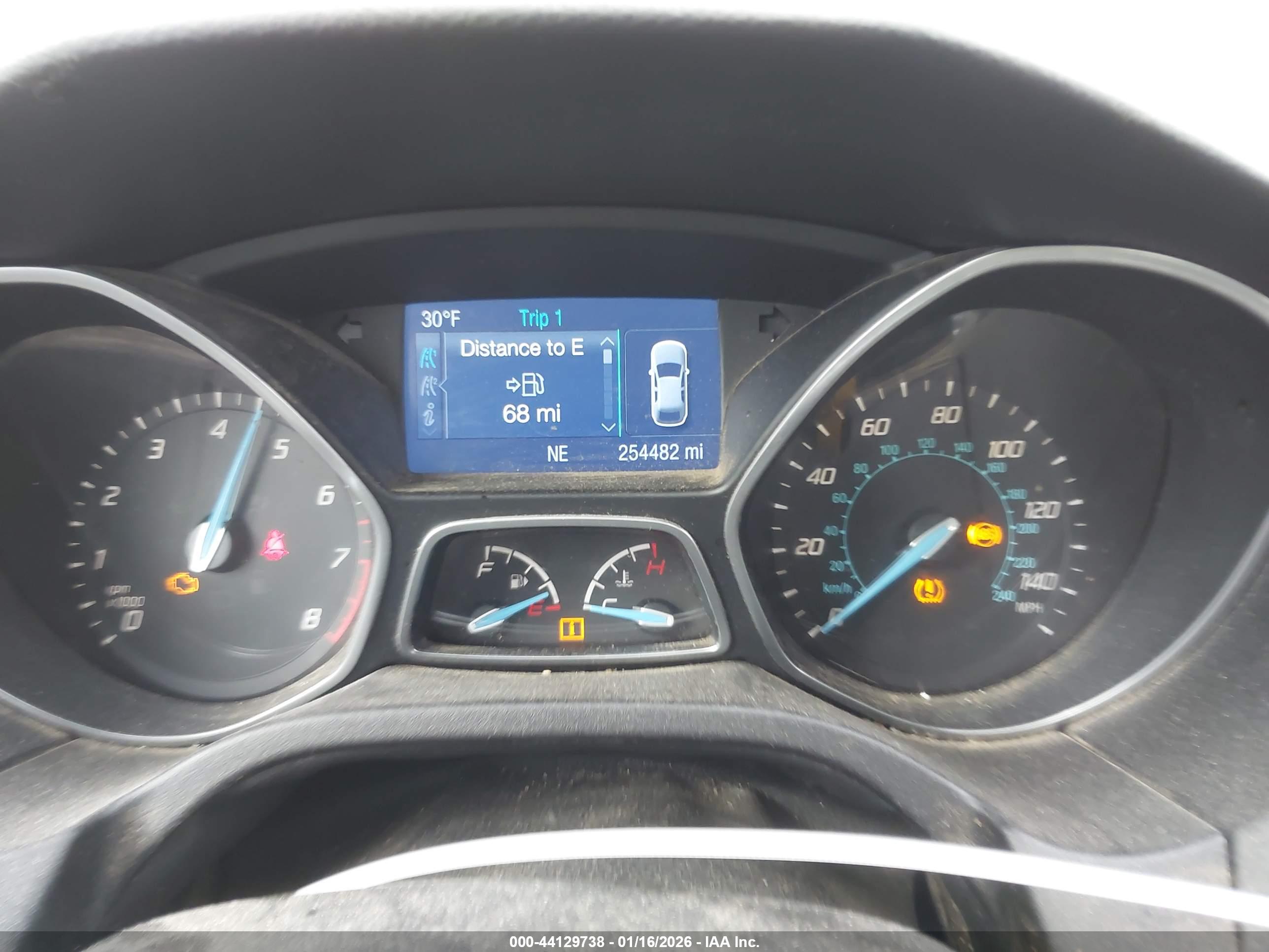 FORD FOCUS image 7