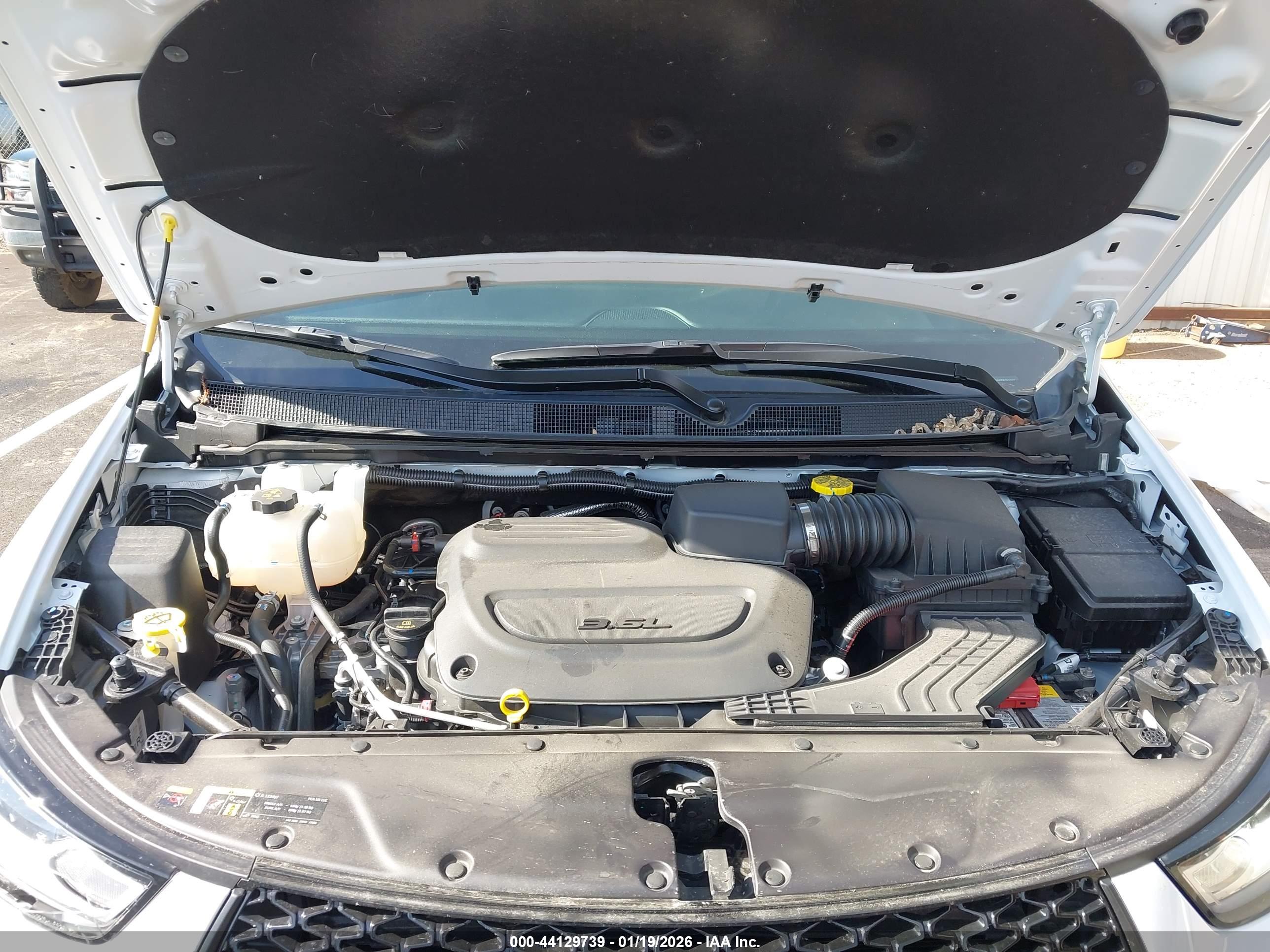 CHRYSLER PACIFICA image 10