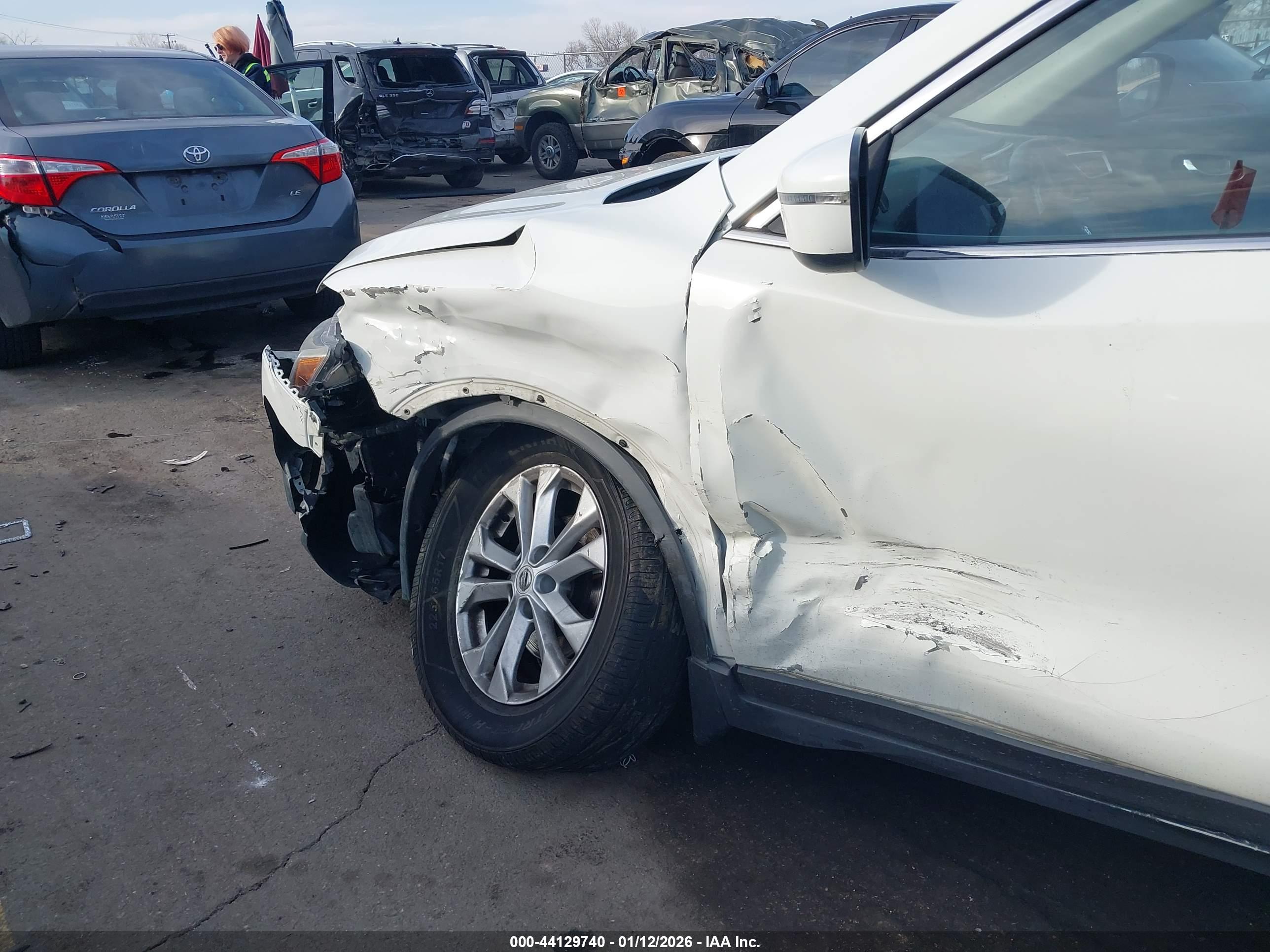 NISSAN ROGUE image 6