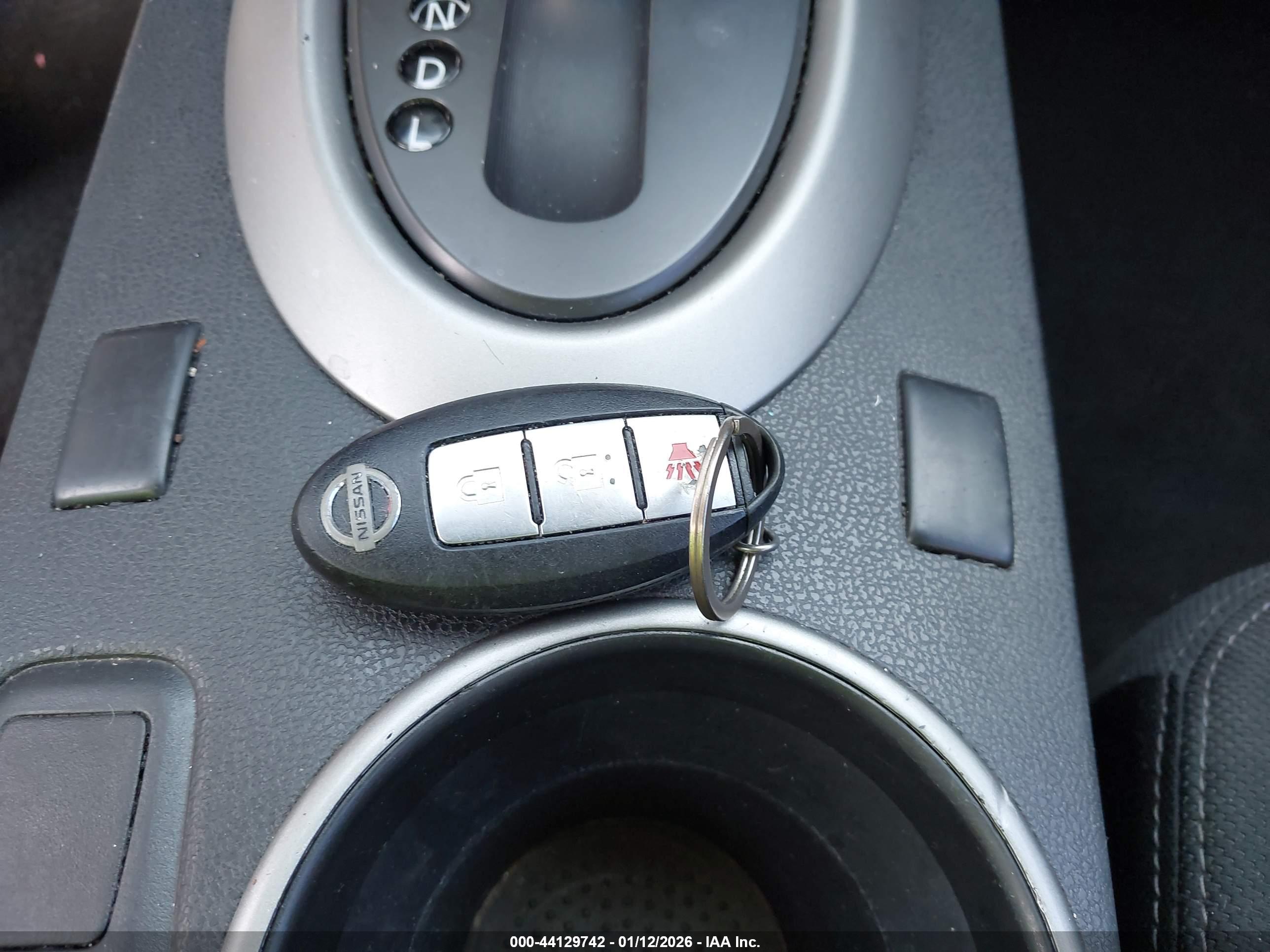 NISSAN ROGUE image 11