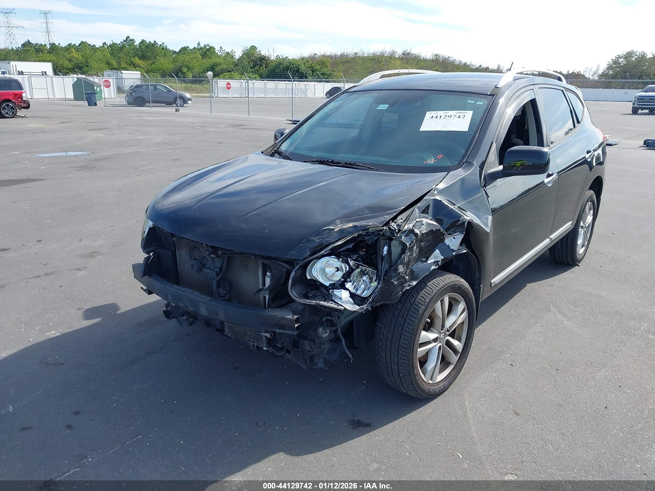 NISSAN ROGUE image 6