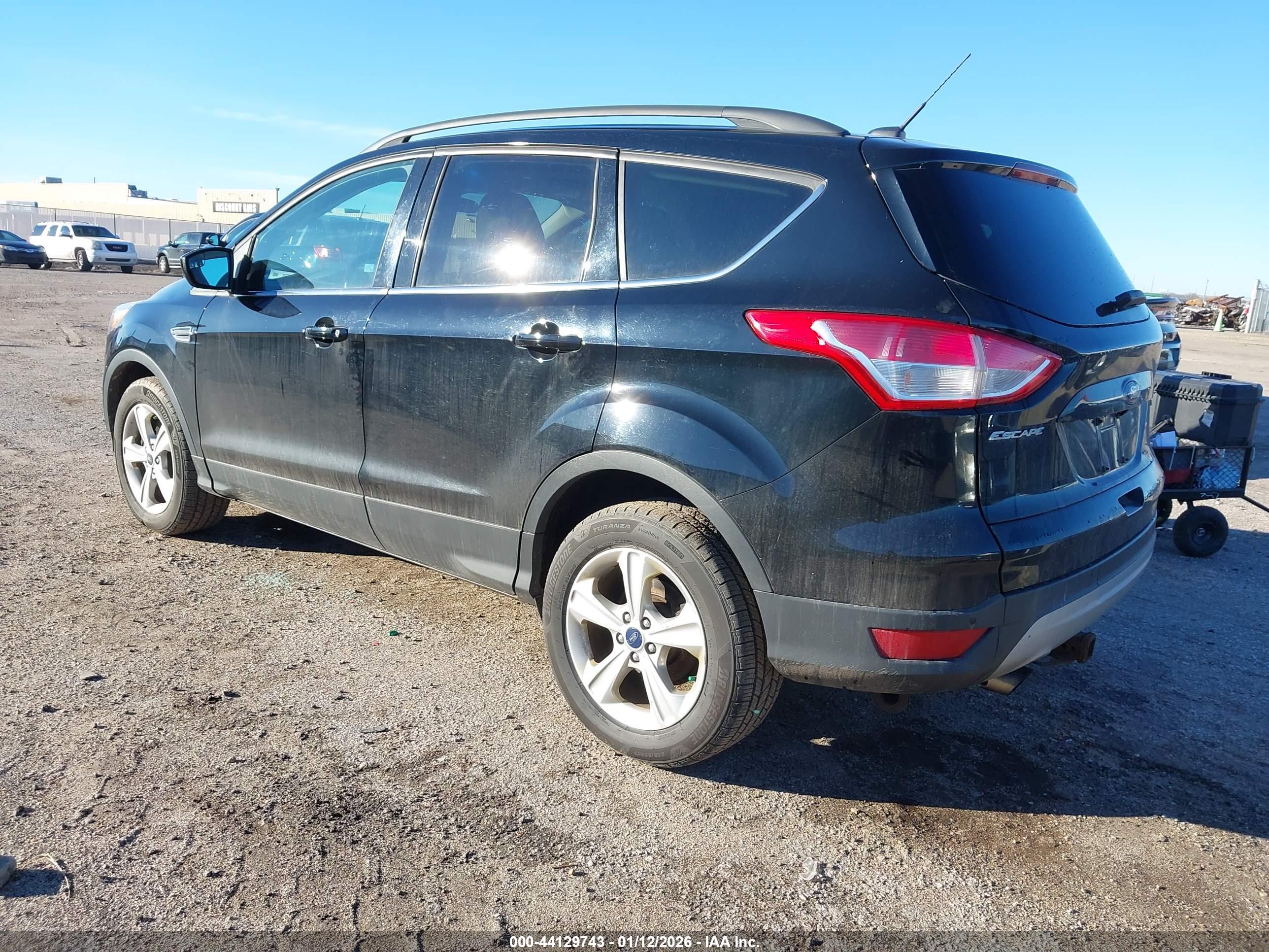 FORD ESCAPE image 3