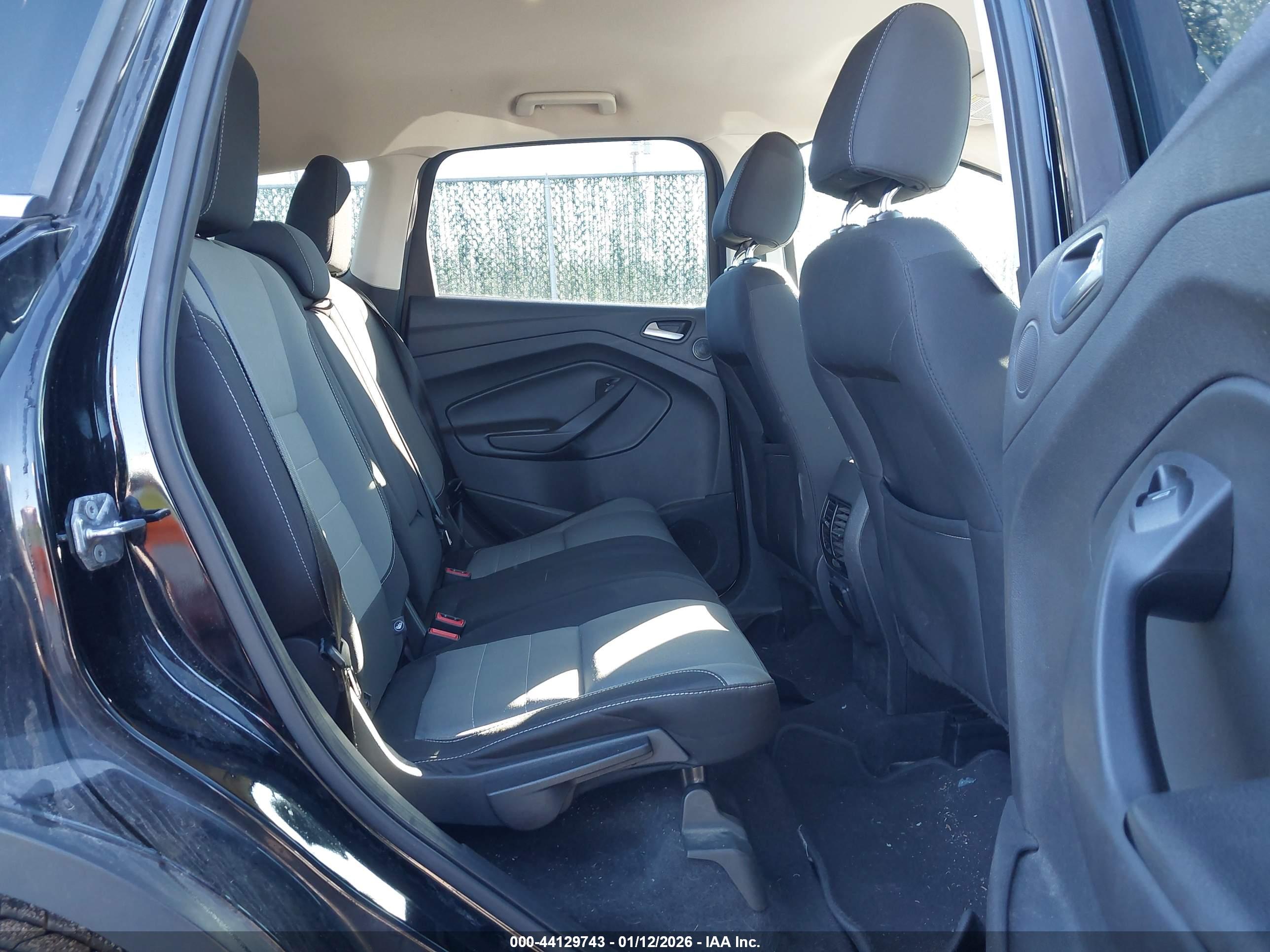 FORD ESCAPE image 8
